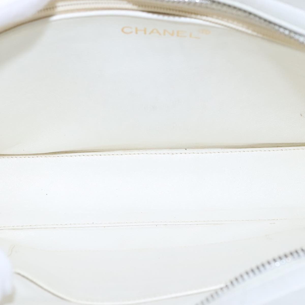 Chanel Cc White Leather Shoulder Bag (Pre-Owned) Size ONE SIZE - 13 Thumbnail