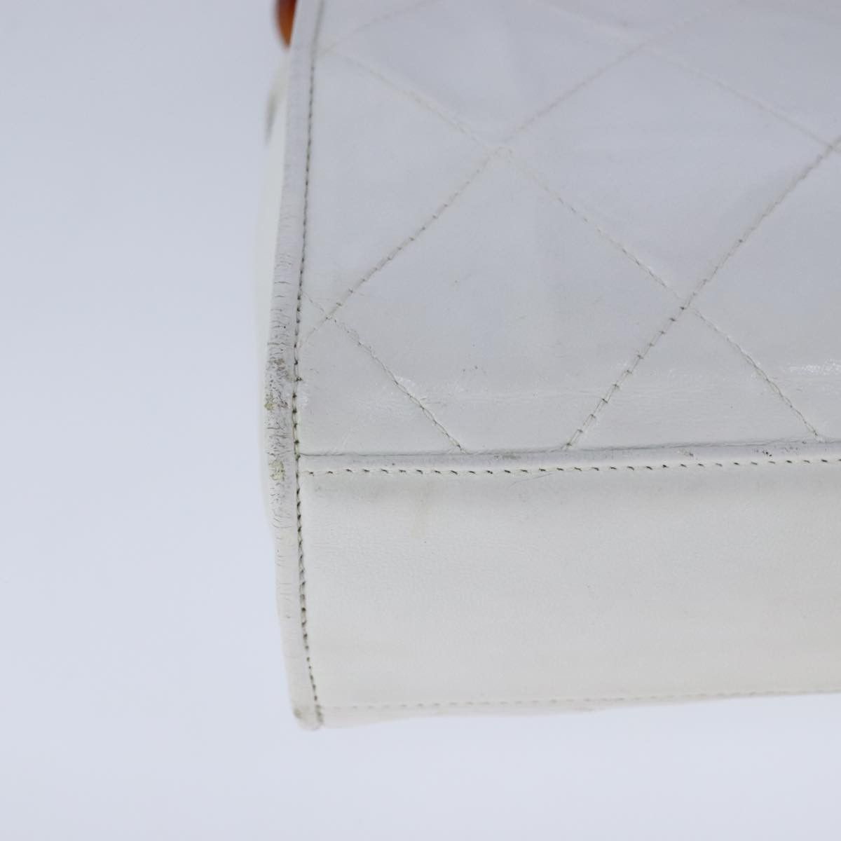 Chanel Cc White Leather Shoulder Bag (Pre-Owned) Size ONE SIZE - 9 Thumbnail