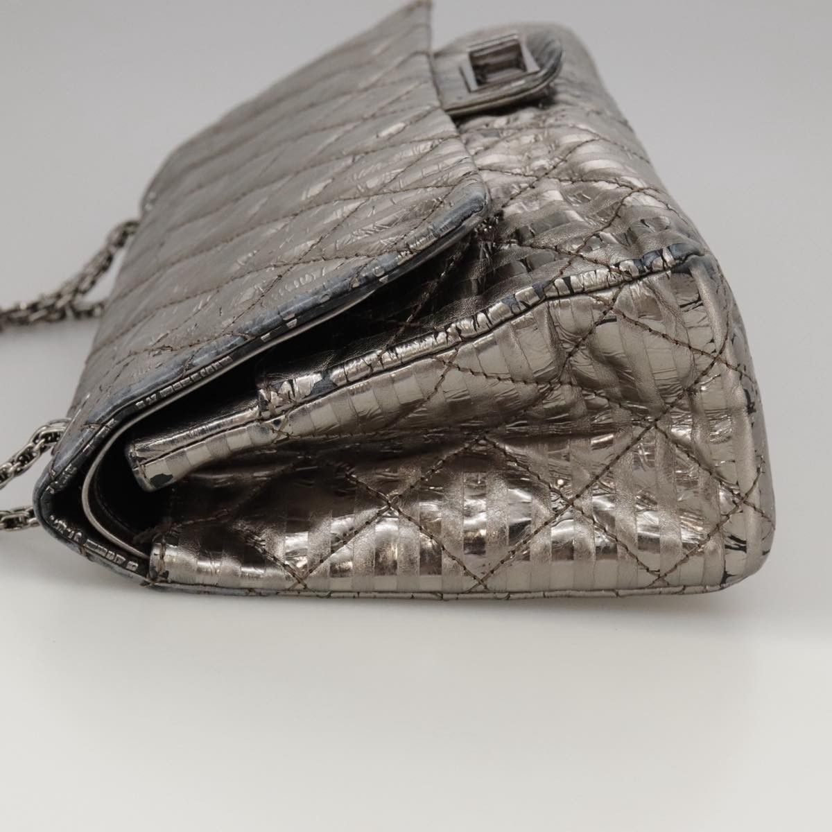 Chanel 2,55 Silver Leather Shoulder Bag (Pre-Owned) Size ONE SIZE - 3 Thumbnail