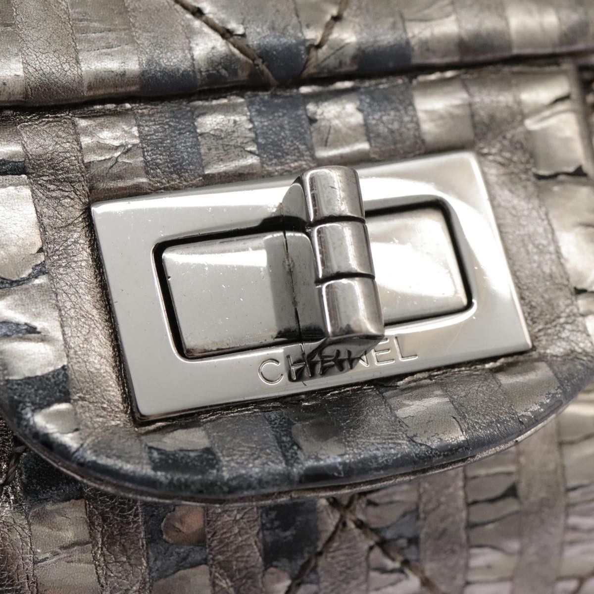 Chanel 2,55 Silver Leather Shoulder Bag (Pre-Owned) Size ONE SIZE - 13 Thumbnail