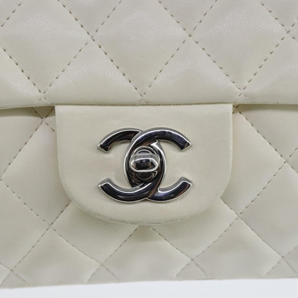 Chanel Timeless White Leather Shoulder Bag (Pre-Owned) Size ONE SIZE - 11 Thumbnail