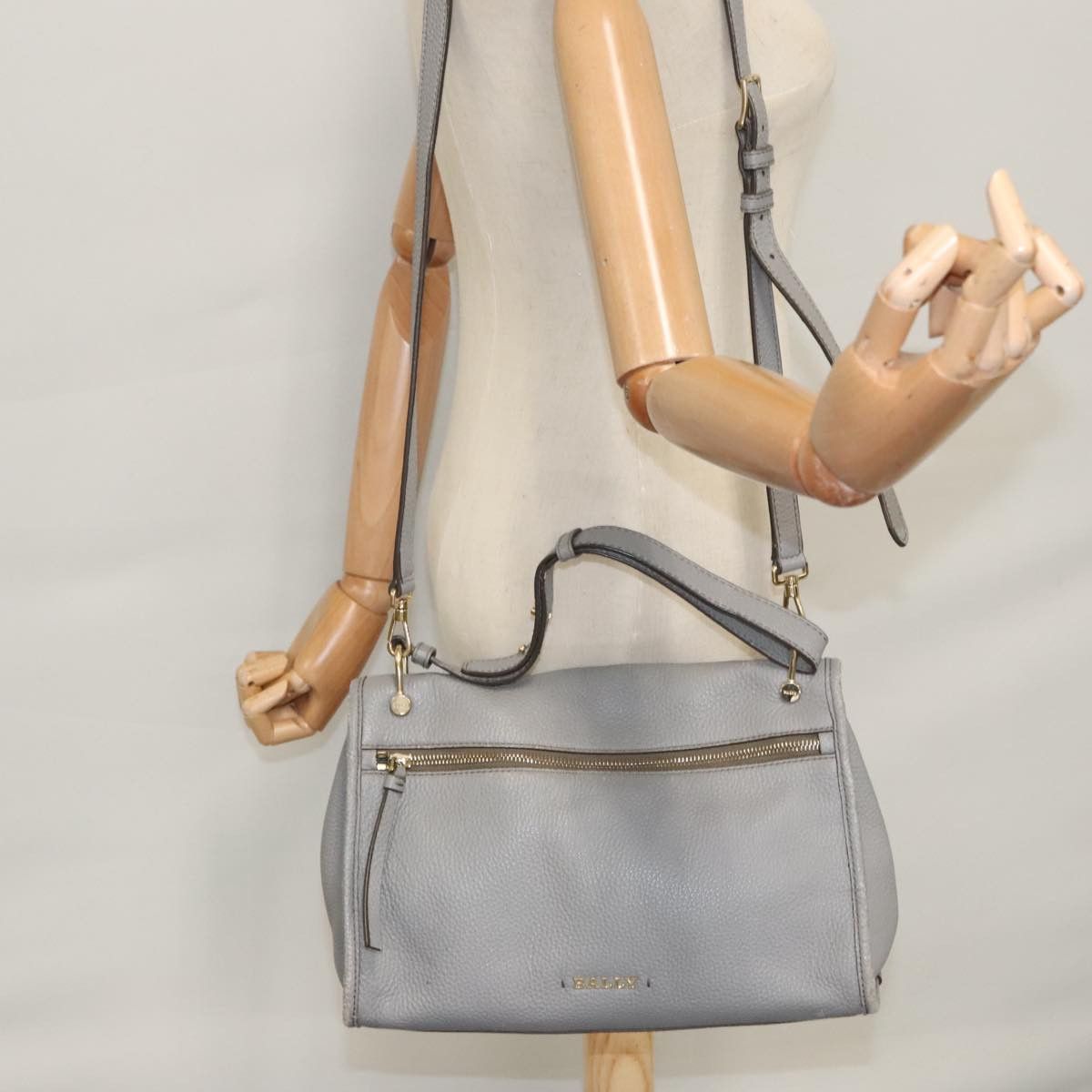 Bally Grey Leather Handbag (Pre-Owned) Size ONE SIZE - 18 Thumbnail