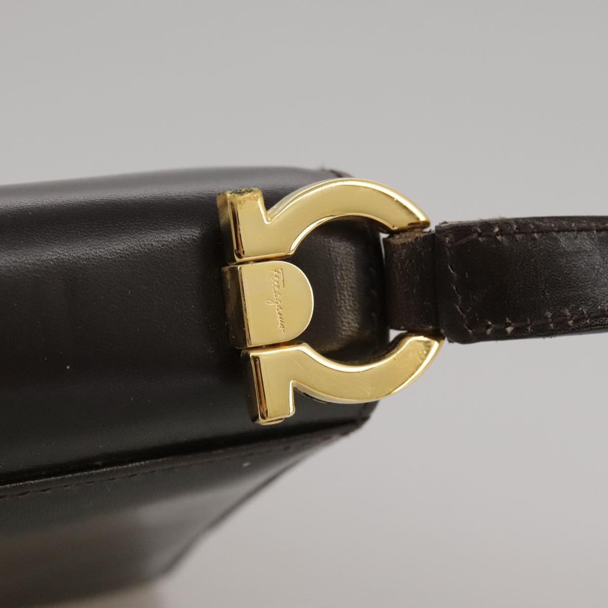 Salvatore Ferragamo Gancini Brown Leather Shoulder Bag (Pre-Owned) Size ONE SIZE - 11 Thumbnail