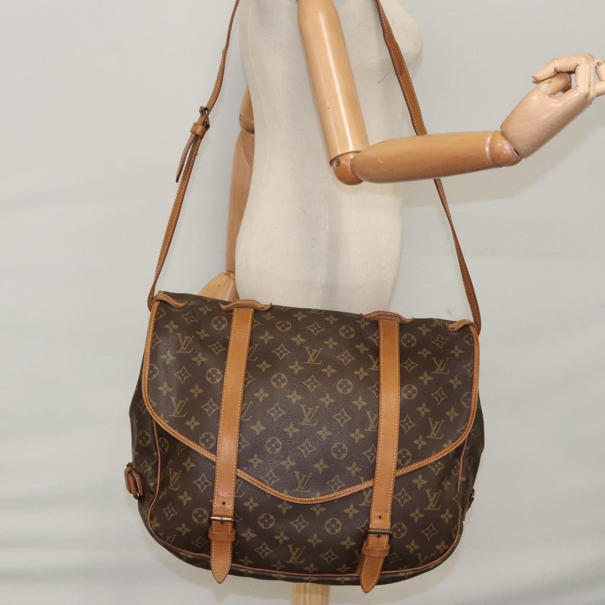 Louis Vuitton Saumur 43 Brown Canvas Shoulder Bag (Pre-Owned) Size ONE SIZE - 15 Thumbnail