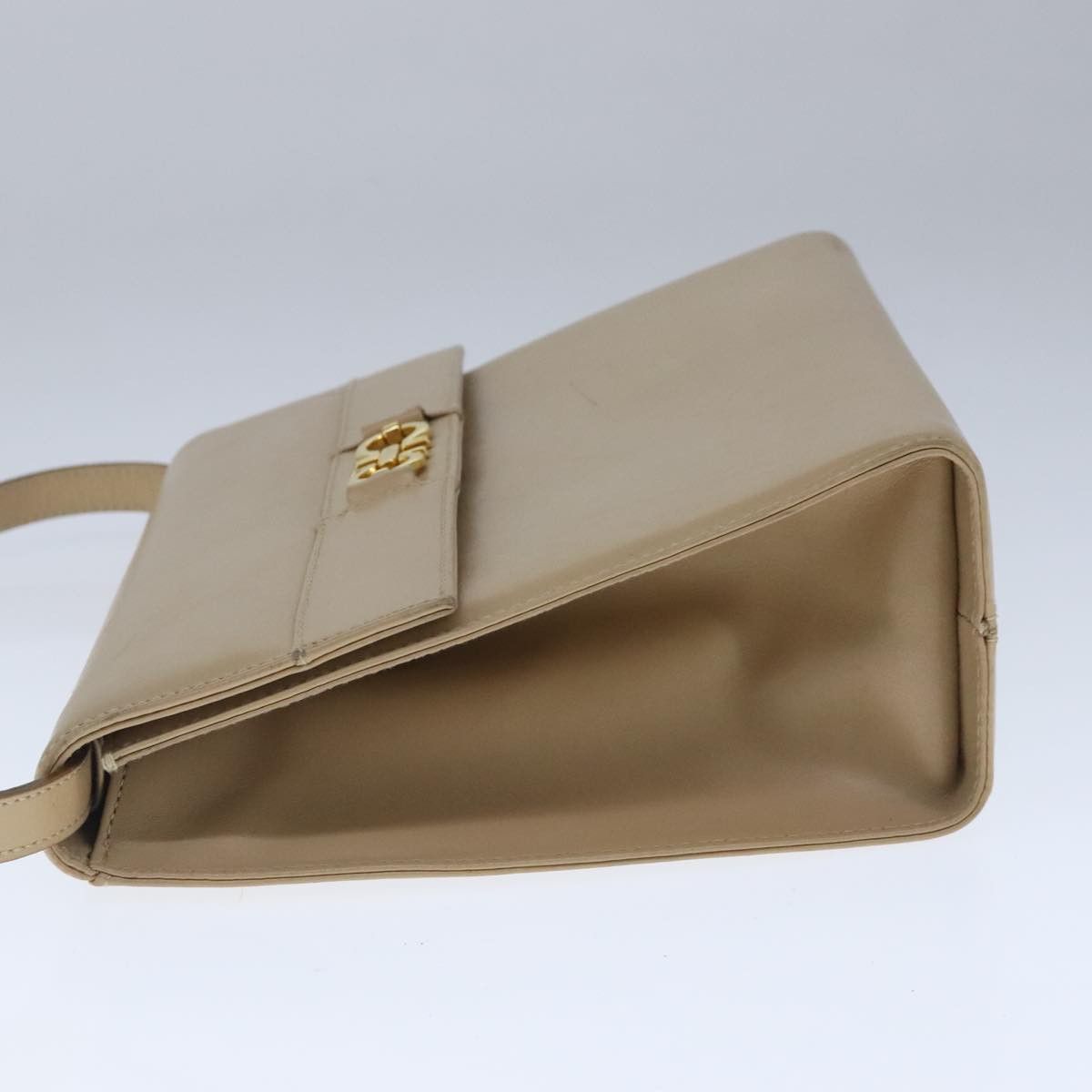 Salvatore Ferragamo Beige Leather Shoulder Bag (Pre-Owned) Size ONE SIZE - 4 Thumbnail