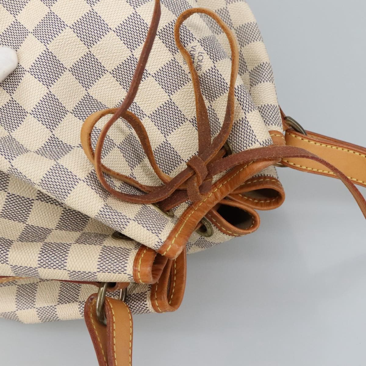Louis Vuitton Noe White Canvas Shoulder Bag (Pre-Owned) Size ONE SIZE - 18 Thumbnail