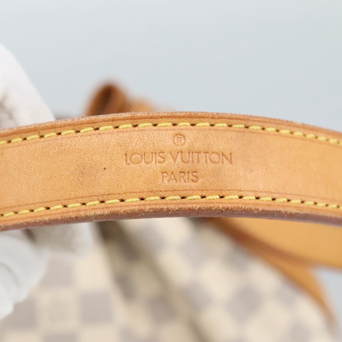 Louis Vuitton Noe White Canvas Shoulder Bag (Pre-Owned) Size ONE SIZE - 20 Thumbnail