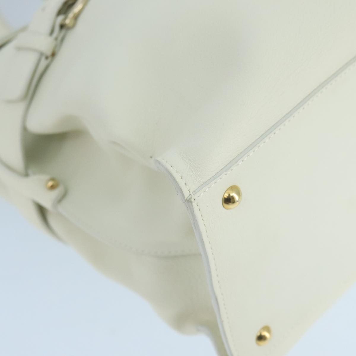 Salvatore Ferragamo Gancini White Leather Handbag (Pre-Owned) Size ONE SIZE - 10 Thumbnail