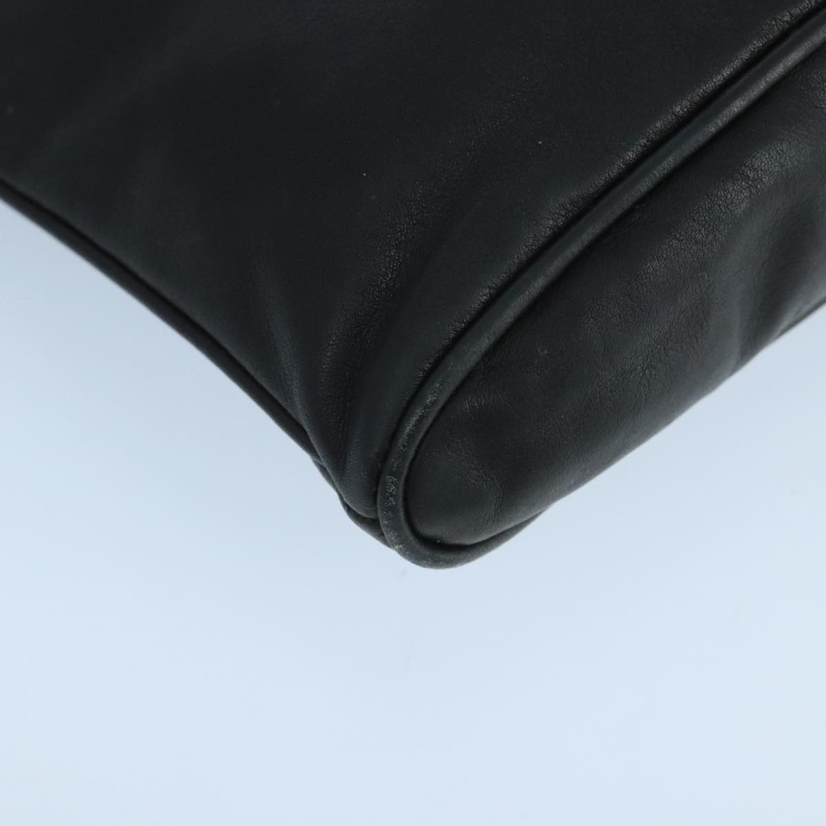Fendi Black Leather Shoulder Bag (Pre-Owned) Size ONE SIZE - 8 Thumbnail