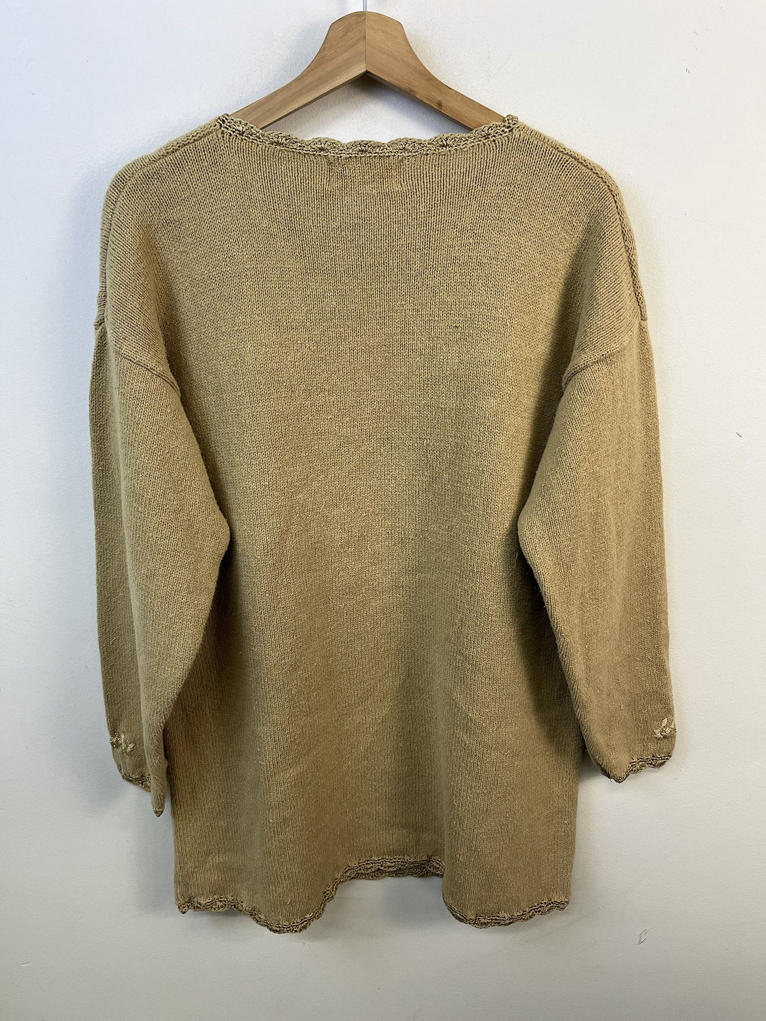 Vintage Vintage Knit Sweater 1990s Thick Knit Worthington Gold Wreath Knit Sweater Size M Size US M / EU 48-50 / 2 - 3 Thumbnail