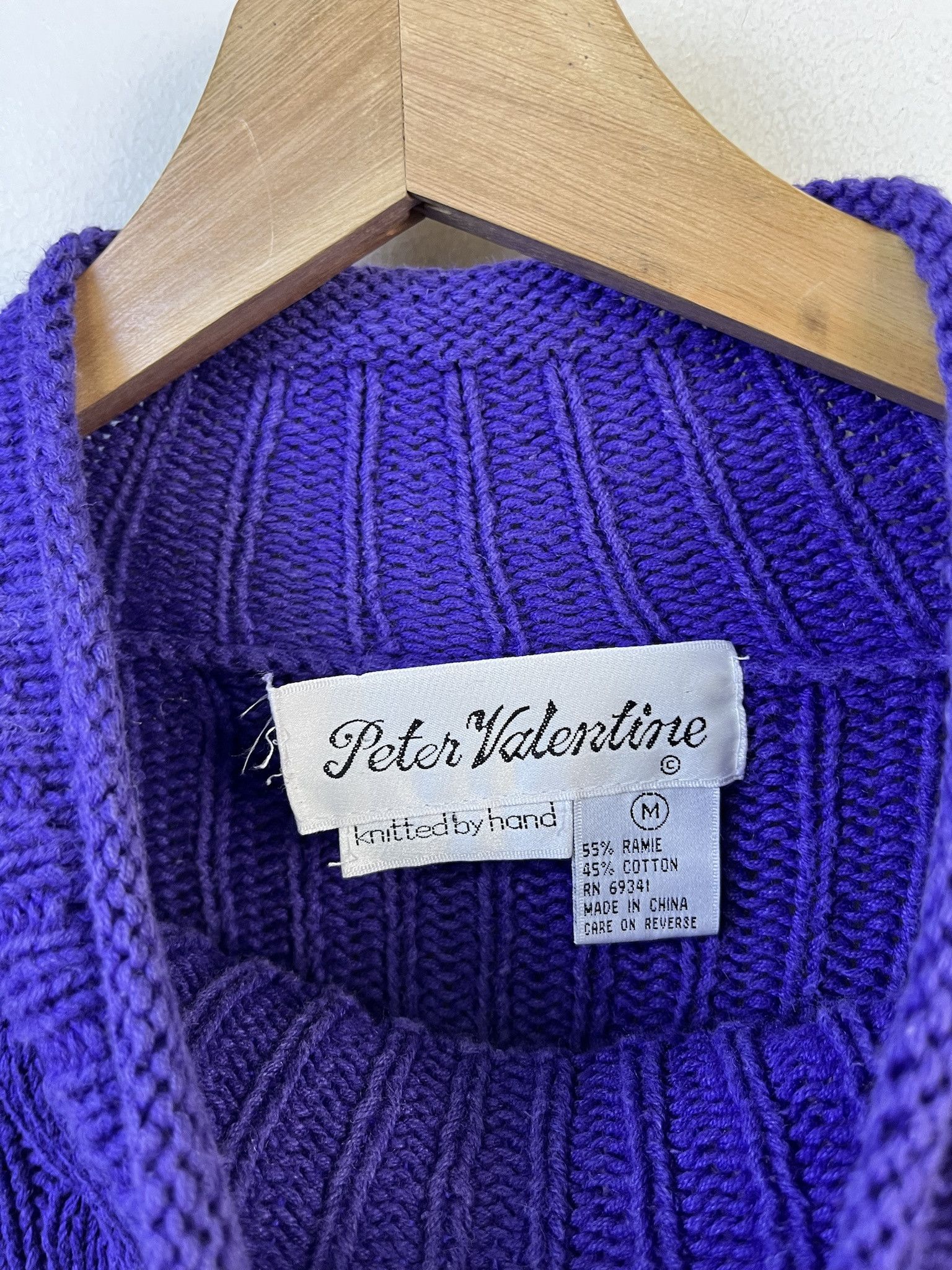 Vintage Vintage Knit Sweater 1990s Thick Knit Peter Valentine Turtle Neck Purple Cableknit Sweater Sizer M Size US M / EU 48-50 / 2 - 2 Thumbnail