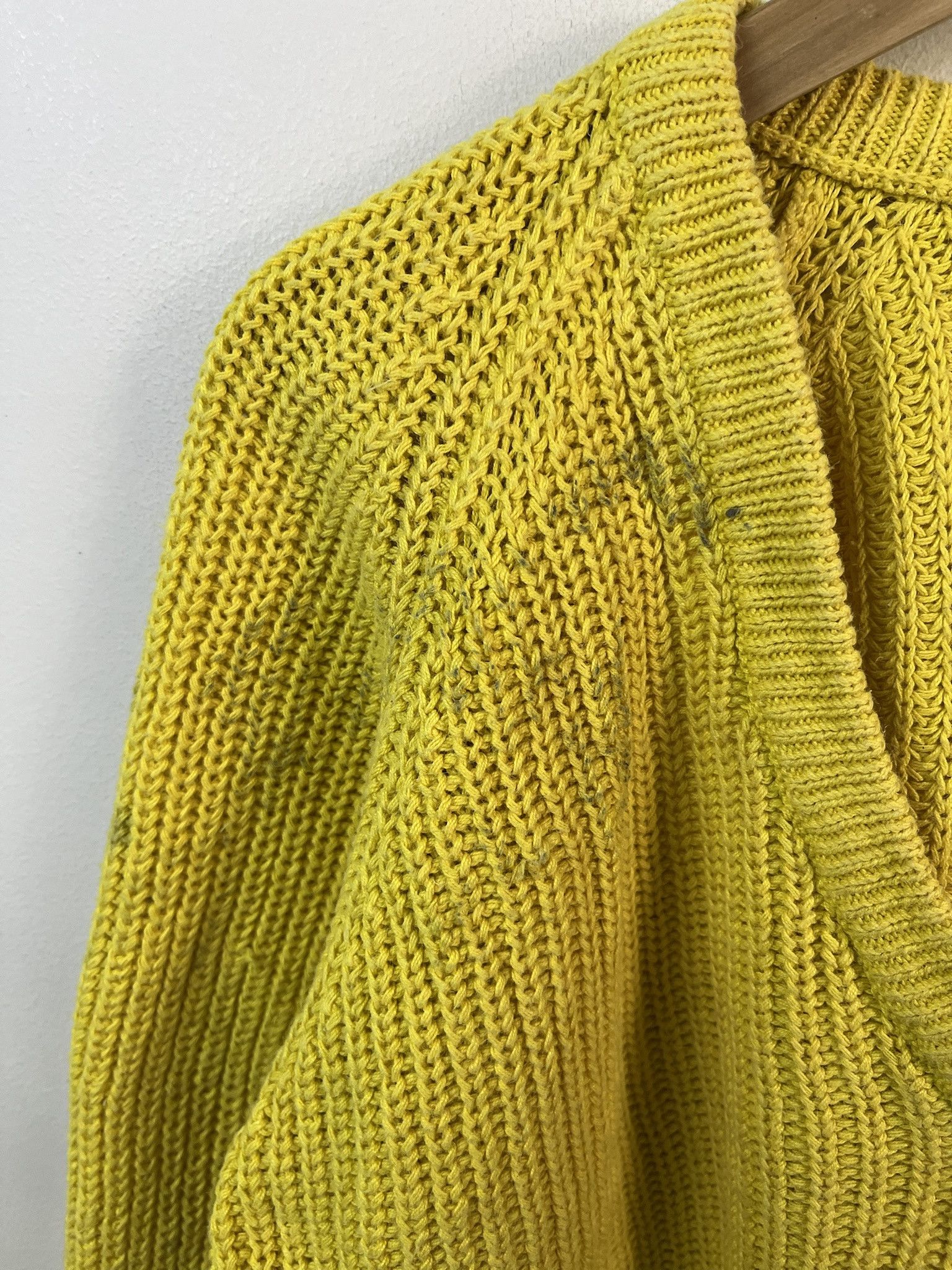 Vintage Vintage Knit Sweater 1990s Thick Knit Favorites Yellow Thick Knit Sweater Size M Size US M / EU 48-50 / 2 - 3 Thumbnail