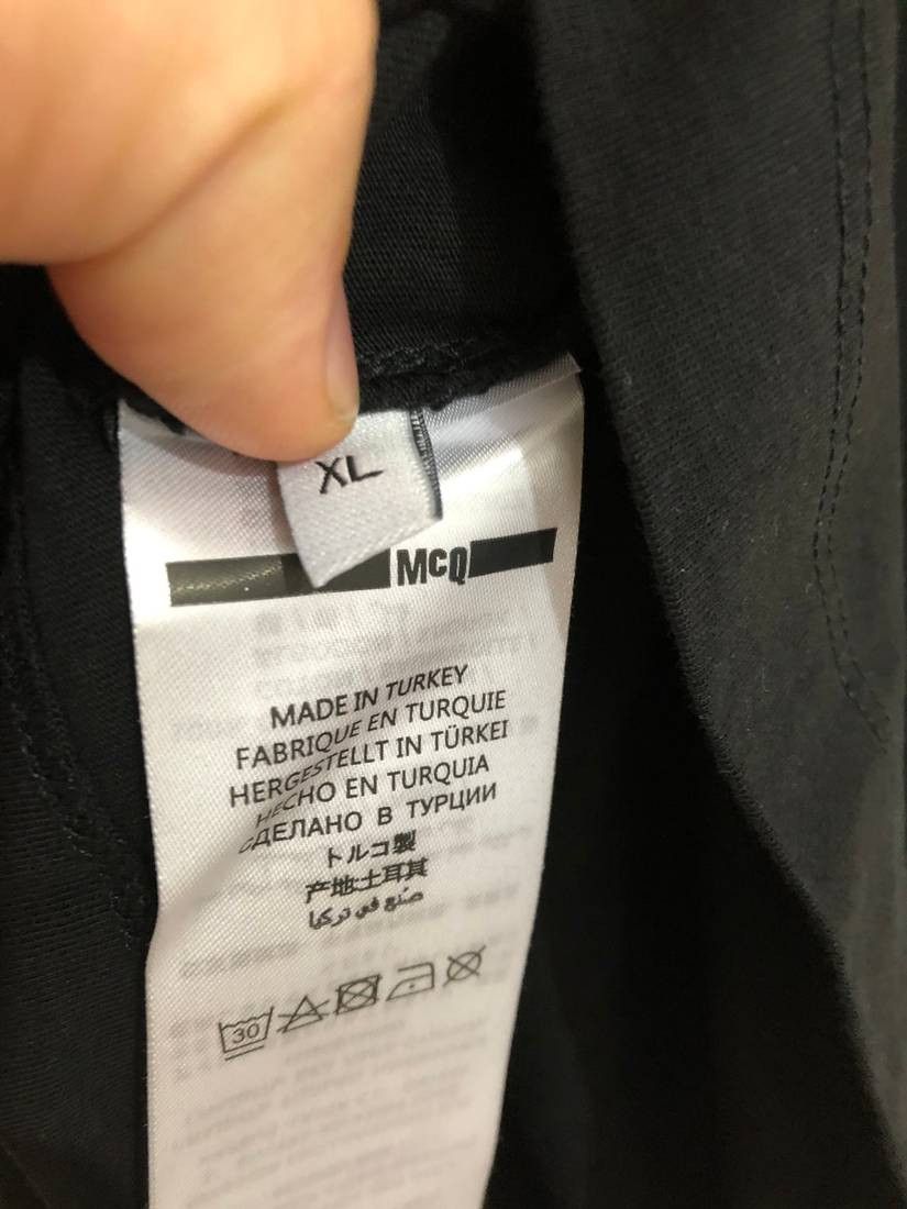 Alexander McQueen Alexander McQueen Black T-shirt Size: XL Size US XL / EU 56 / 4 - 5 Thumbnail