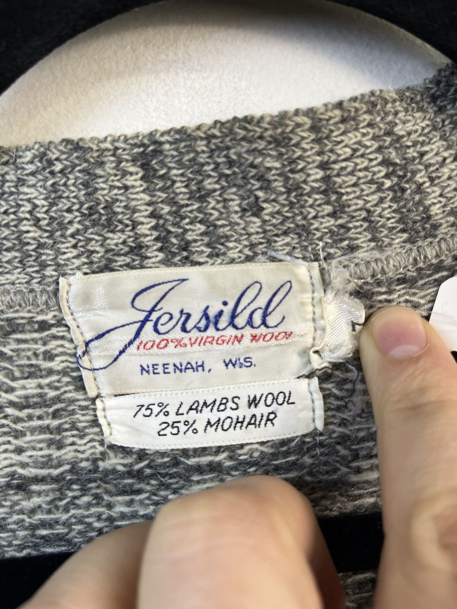 Vintage Vintage Knit Sweater 1990s Heather Grey Knit Cardigan Size S Size US S / EU 44-46 / 1 - 2 Thumbnail