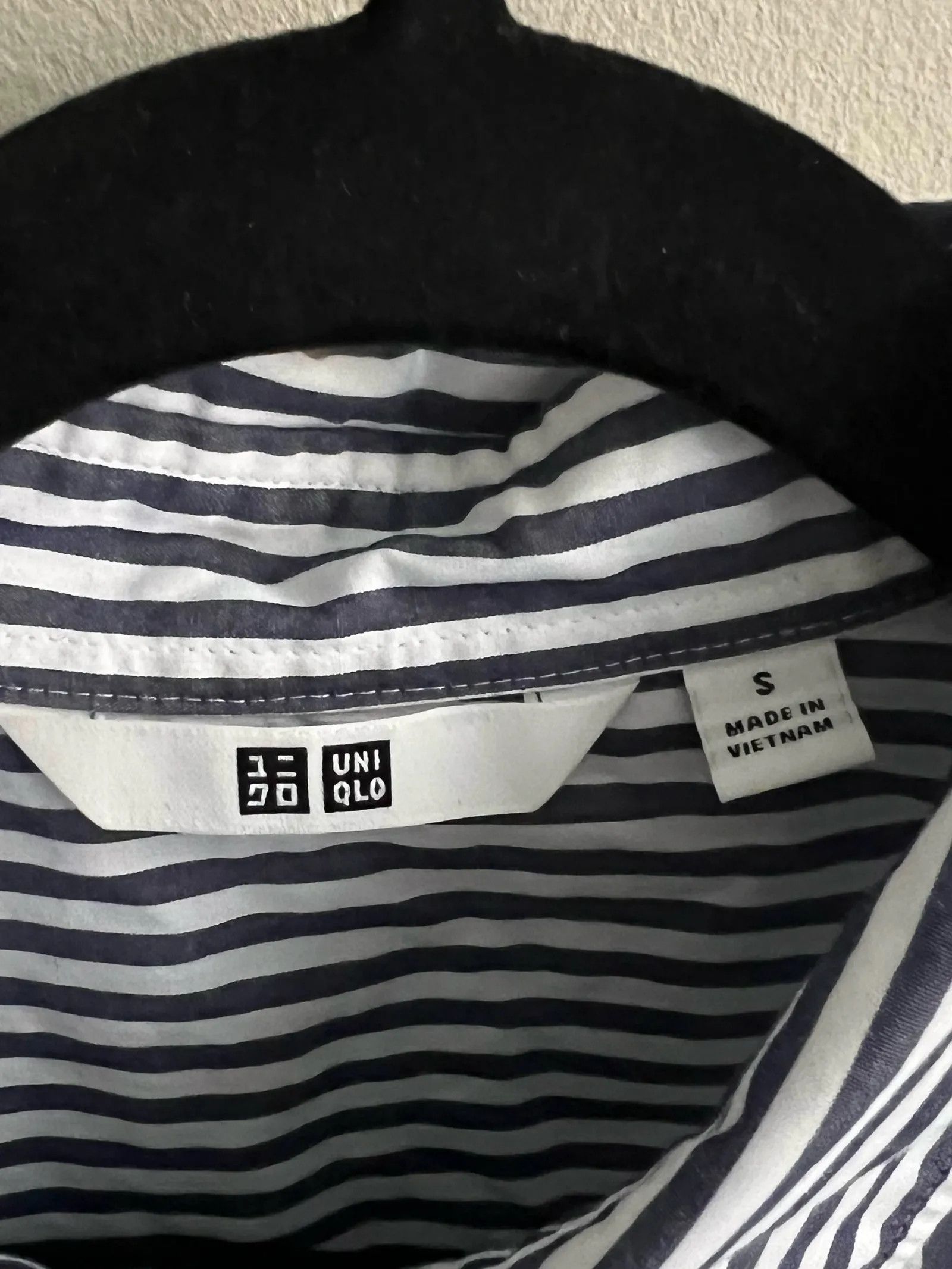 Uniqlo Uniqlo Shirt Size S / US 4 / IT 40 - 2 Thumbnail