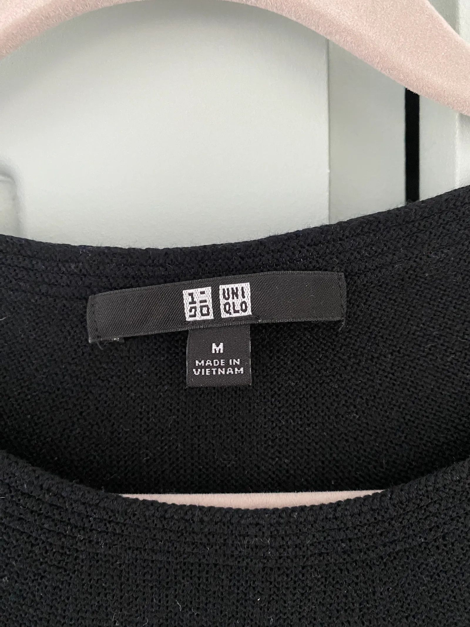 Uniqlo Uniqlo Sweater Size M / US 6-8 / IT 42-44 - 2 Thumbnail