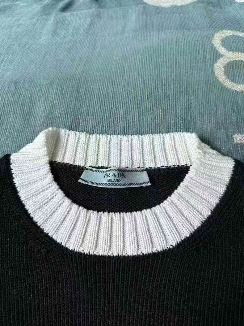 Prada Black and White Knit Short Sleeve Sweater
