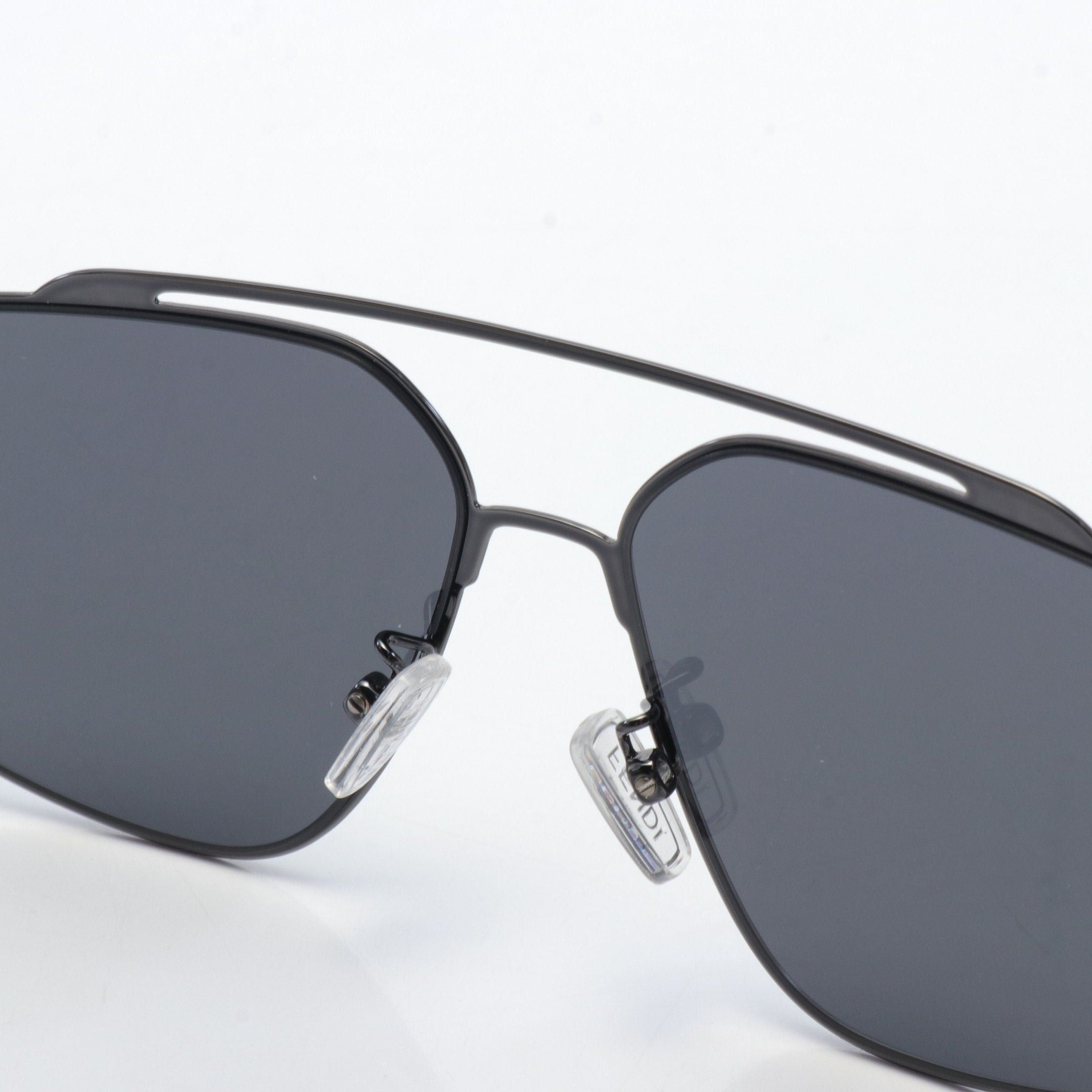 Fendi Fendi Sunglasses Black Size ONE SIZE - 6 Thumbnail
