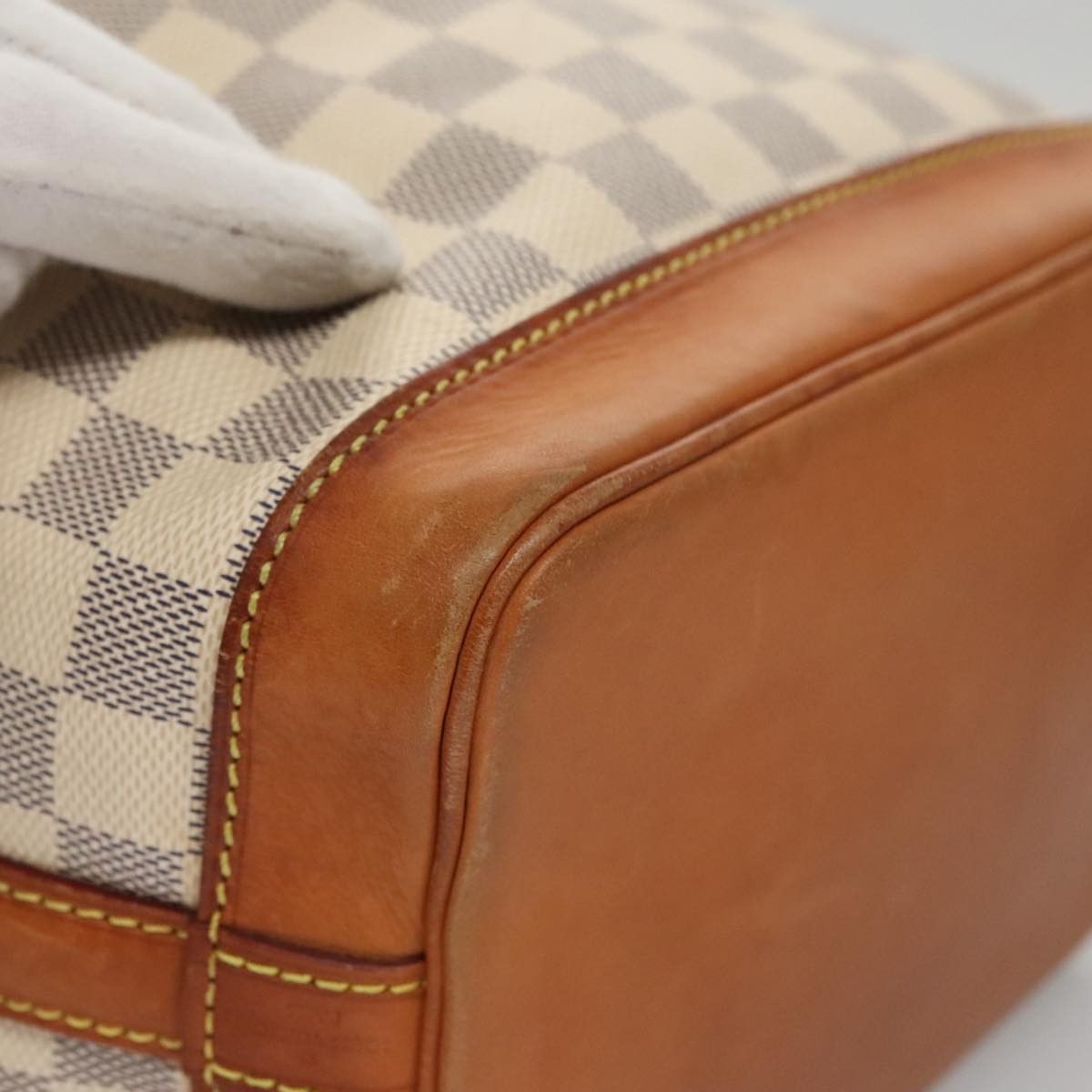 Louis Vuitton Noé Bb White Canvas Shoulder Bag (Pre-Owned) Size ONE SIZE - 9 Thumbnail
