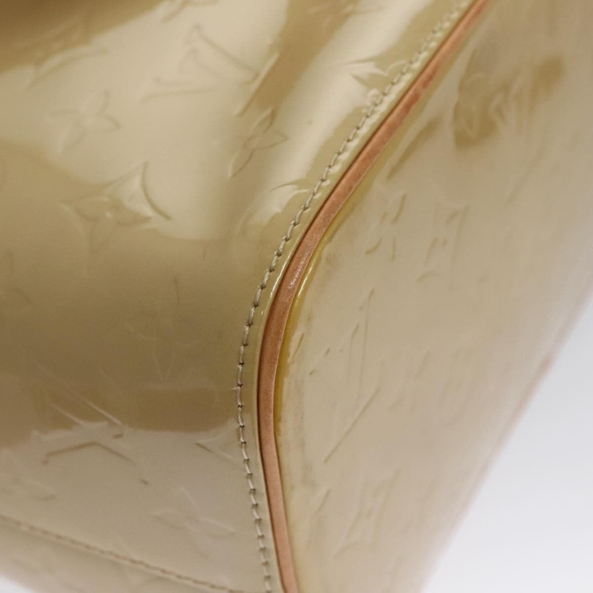 Louis Vuitton Houston Beige Patent Leather Handbag (Pre-Owned) Size ONE SIZE - 7 Thumbnail