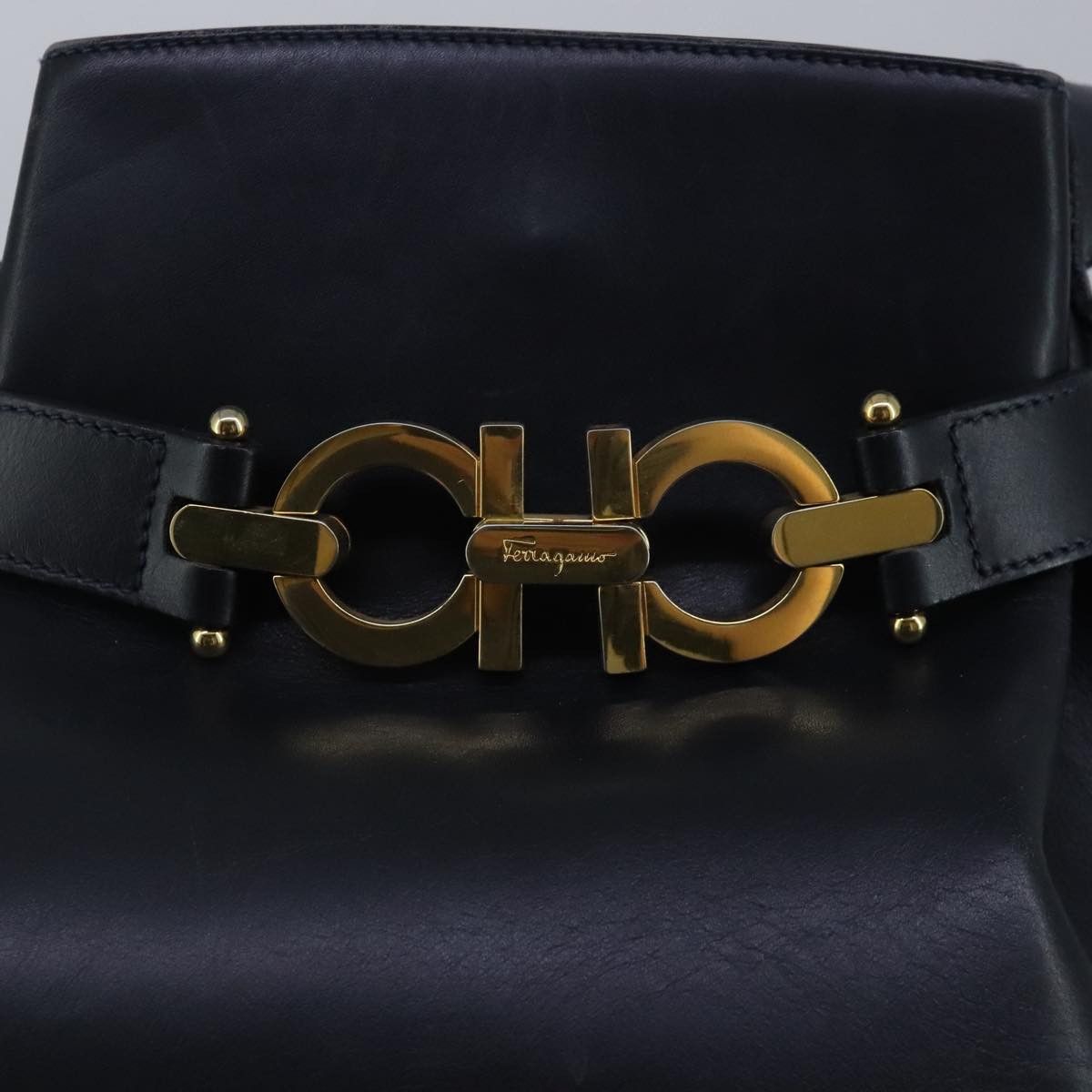 Salvatore Ferragamo Gancini Black Leather Shoulder Bag (Pre-Owned) Size ONE SIZE - 10 Thumbnail
