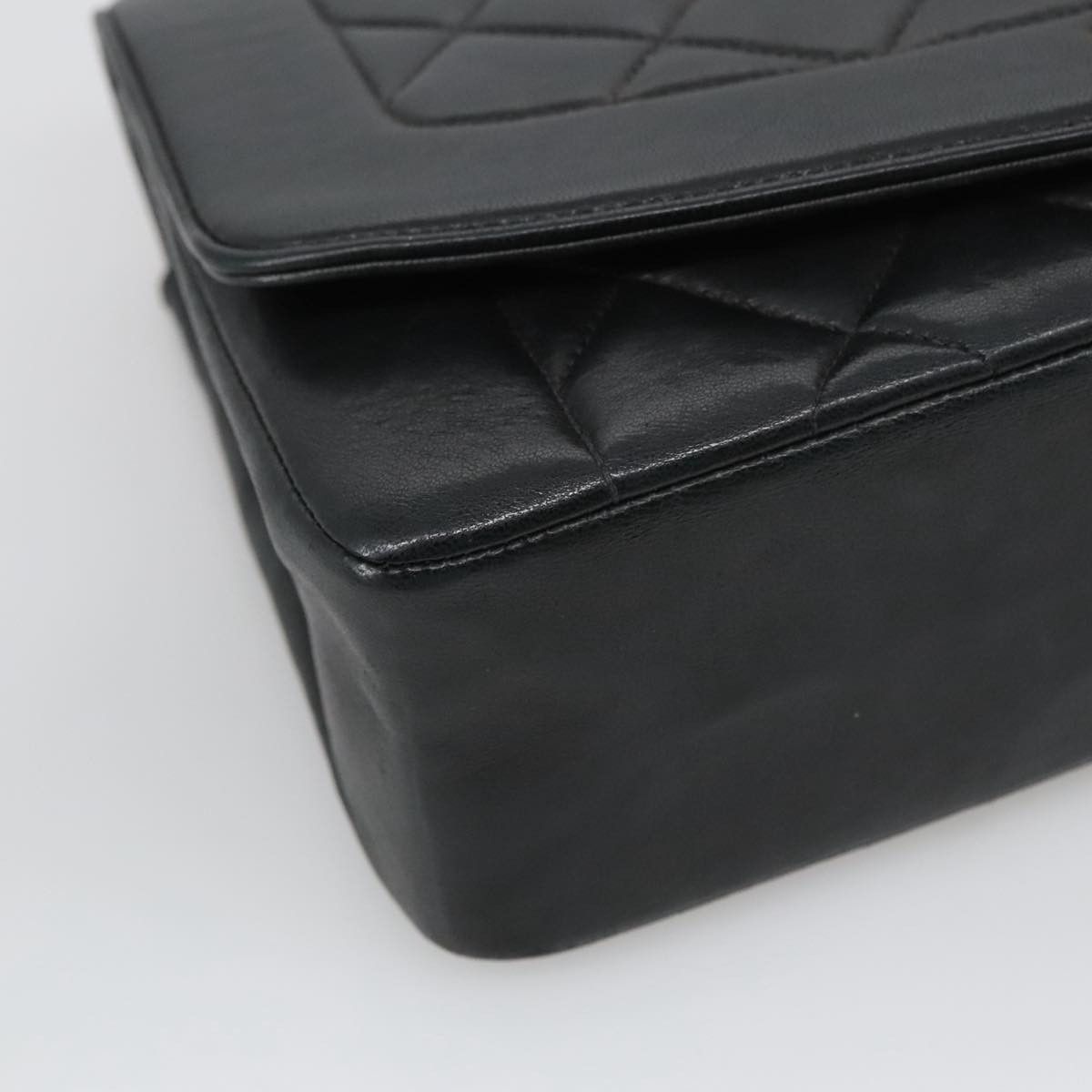 Chanel Diana Black Leather Shoulder Bag (Pre-Owned) Size ONE SIZE - 18 Thumbnail