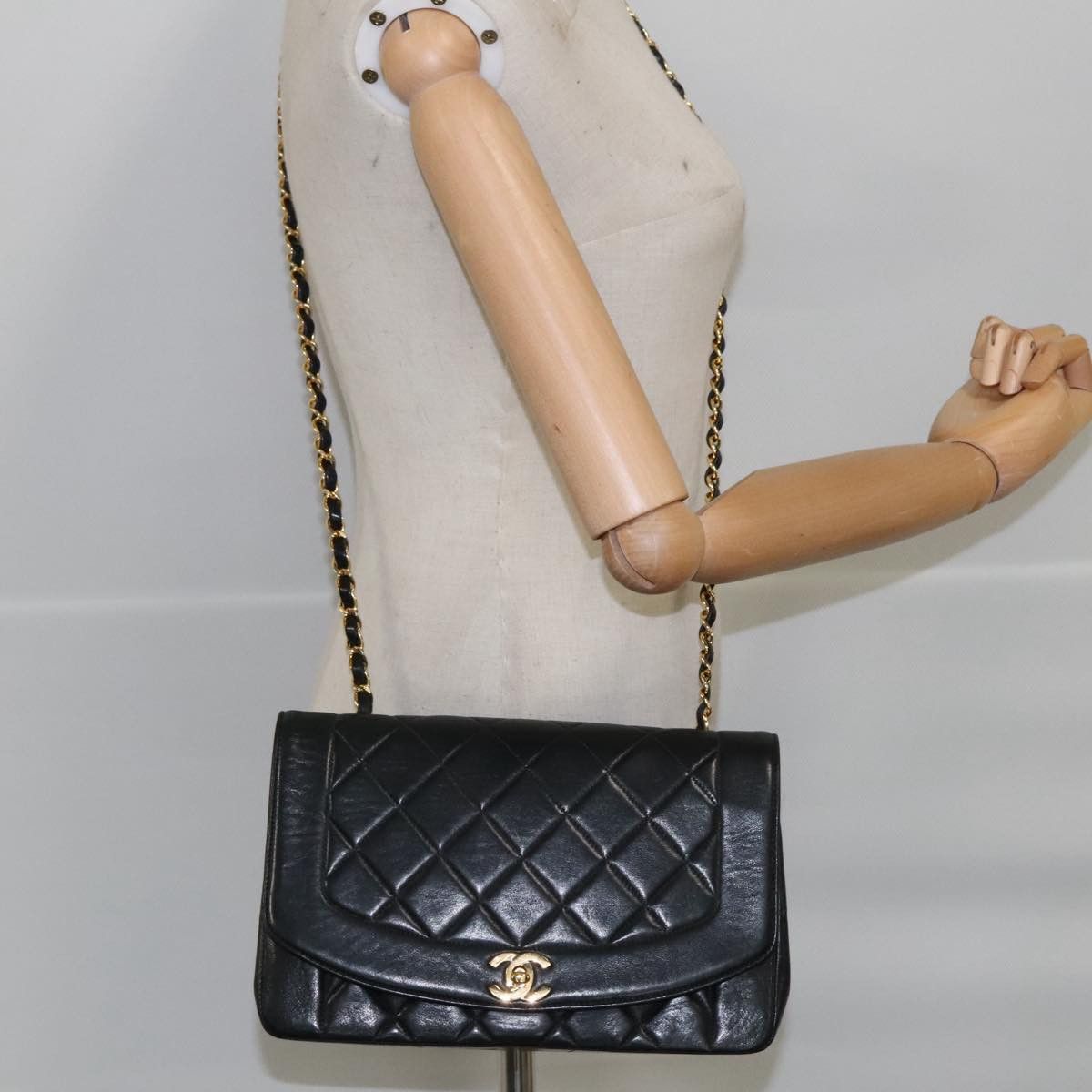 Chanel Diana Black Leather Shoulder Bag (Pre-Owned) Size ONE SIZE - 11 Thumbnail