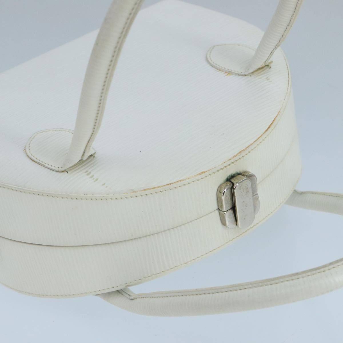White Leather Handbag (Pre-Owned)