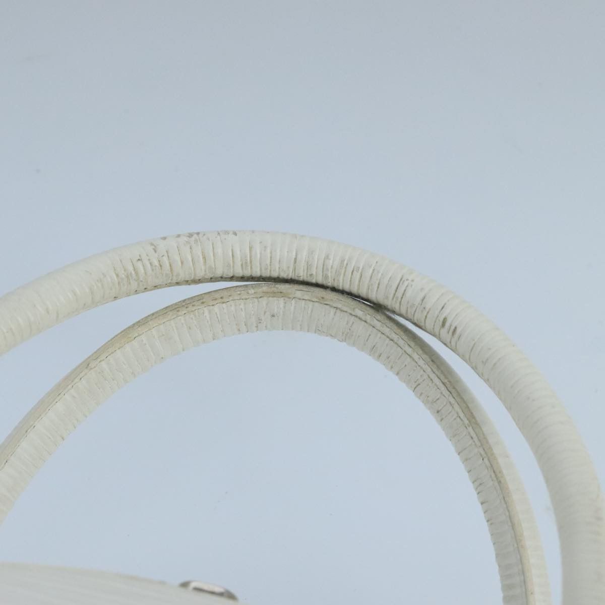 White Leather Handbag (Pre-Owned)