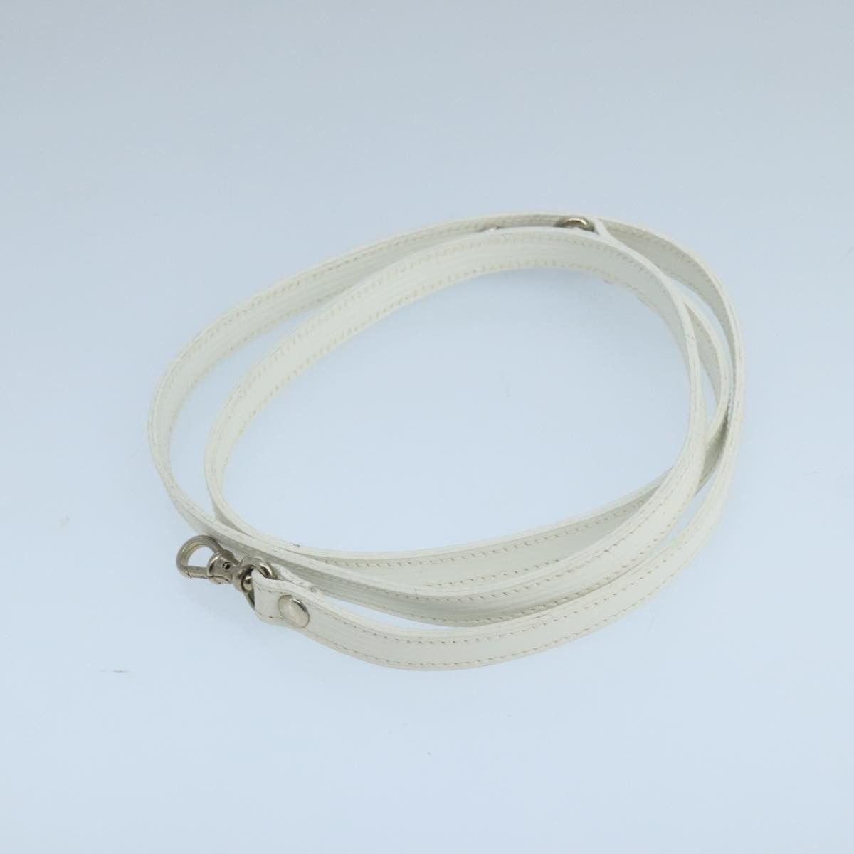 White Leather Handbag (Pre-Owned)
