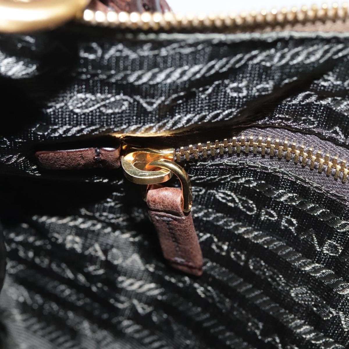Prada Brown Leather Shoulder Bag (Pre-Owned) Size ONE SIZE - 13 Thumbnail