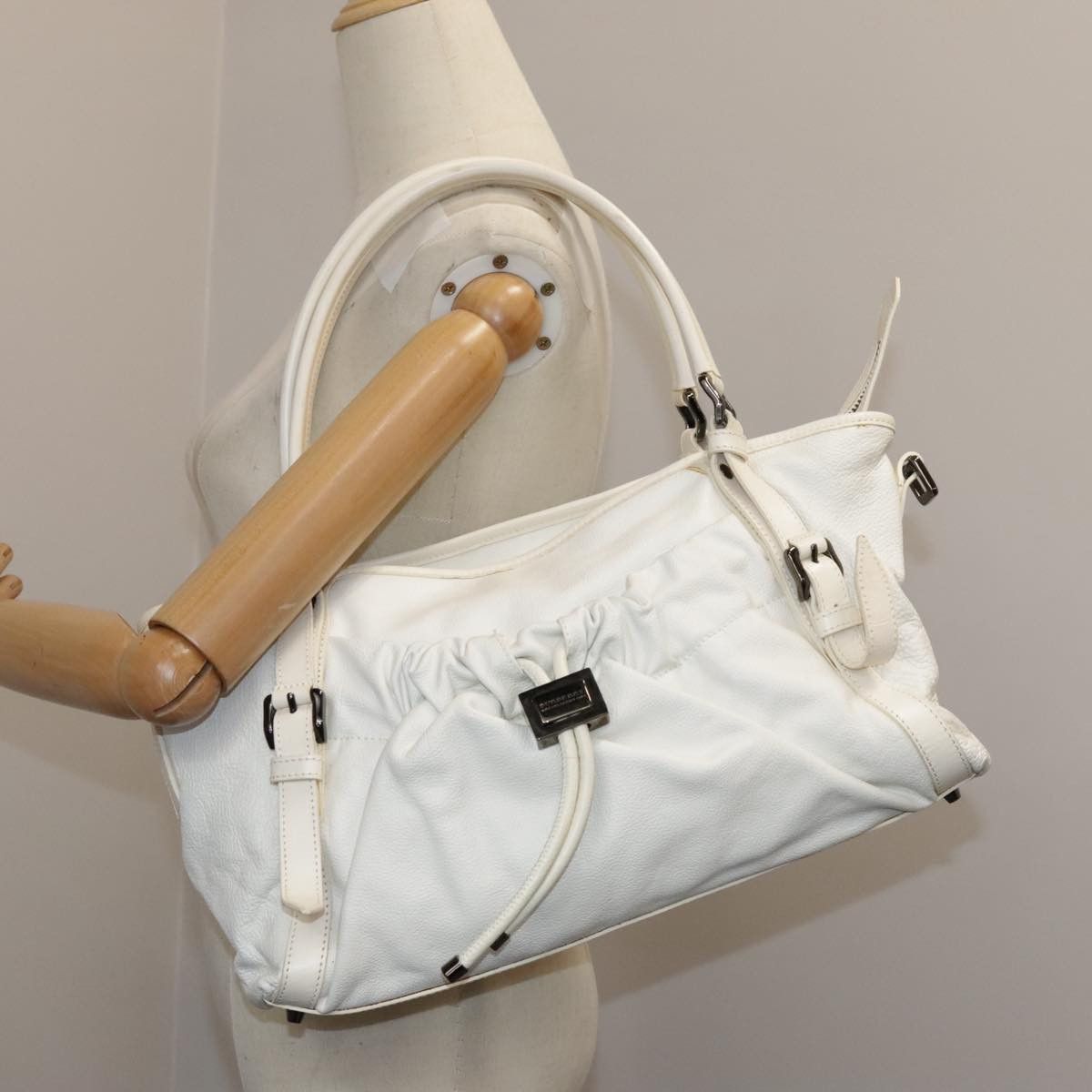 Burberry White Leather Tote Bag (Pre-Owned) Size ONE SIZE - 18 Thumbnail