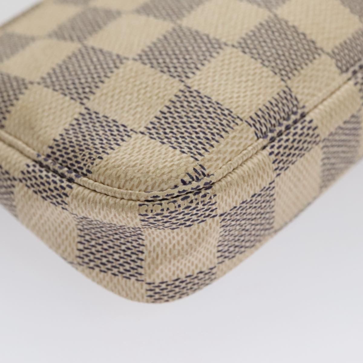 Pochette Accessoire White Canvas Handbag (Pre-Owned)