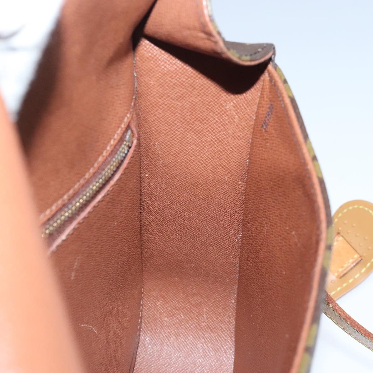 Louis Vuitton Saint Cloud Brown Canvas Shoulder Bag (Pre-Owned) Size ONE SIZE - 19 Thumbnail