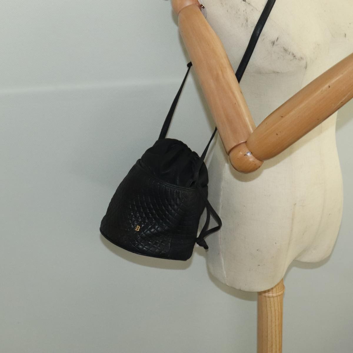 Bally Black Leather Shoulder Bag (Pre-Owned) Size ONE SIZE - 14 Thumbnail