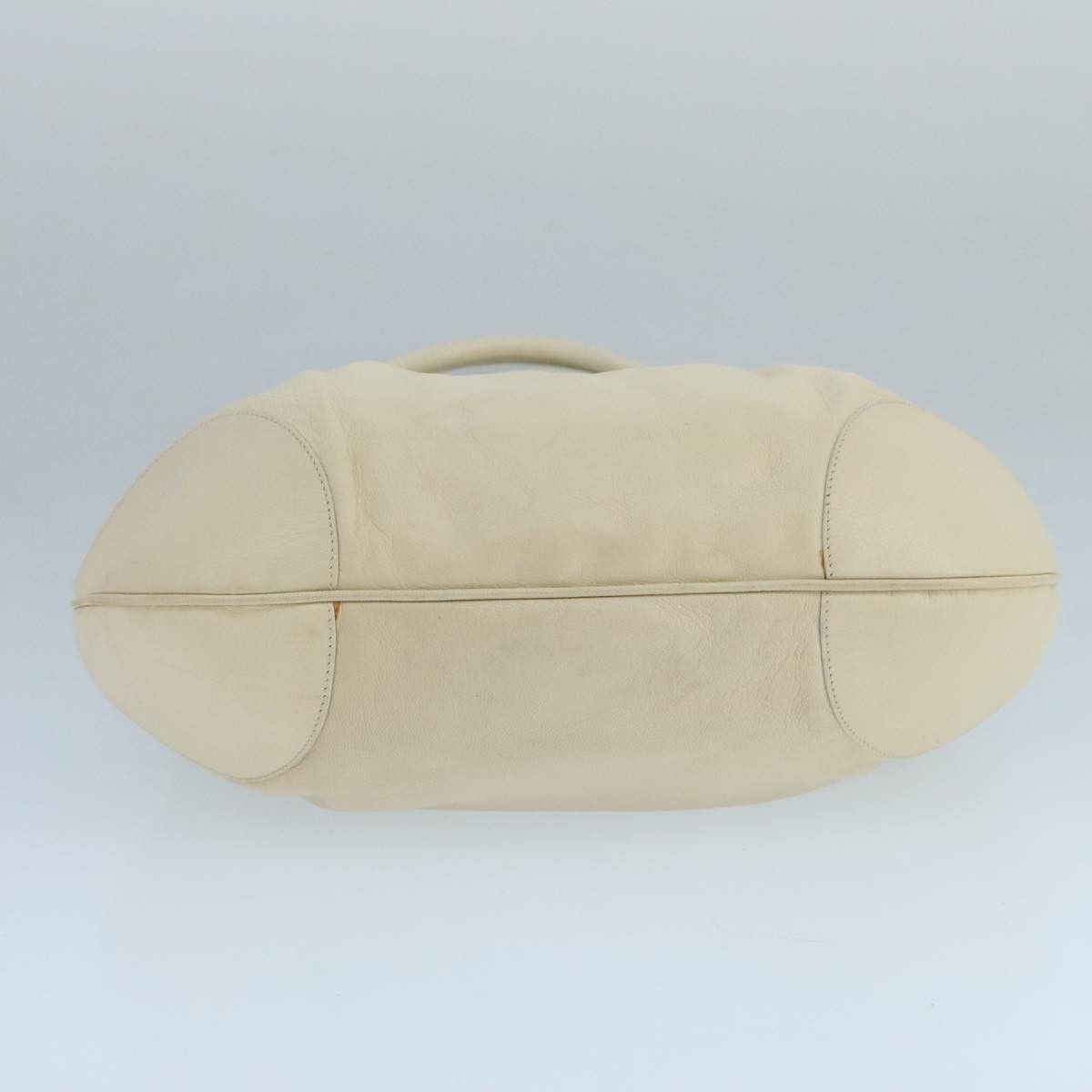 Salvatore Ferragamo Gancini White Leather Handbag (Pre-Owned) Size ONE SIZE - 19 Thumbnail