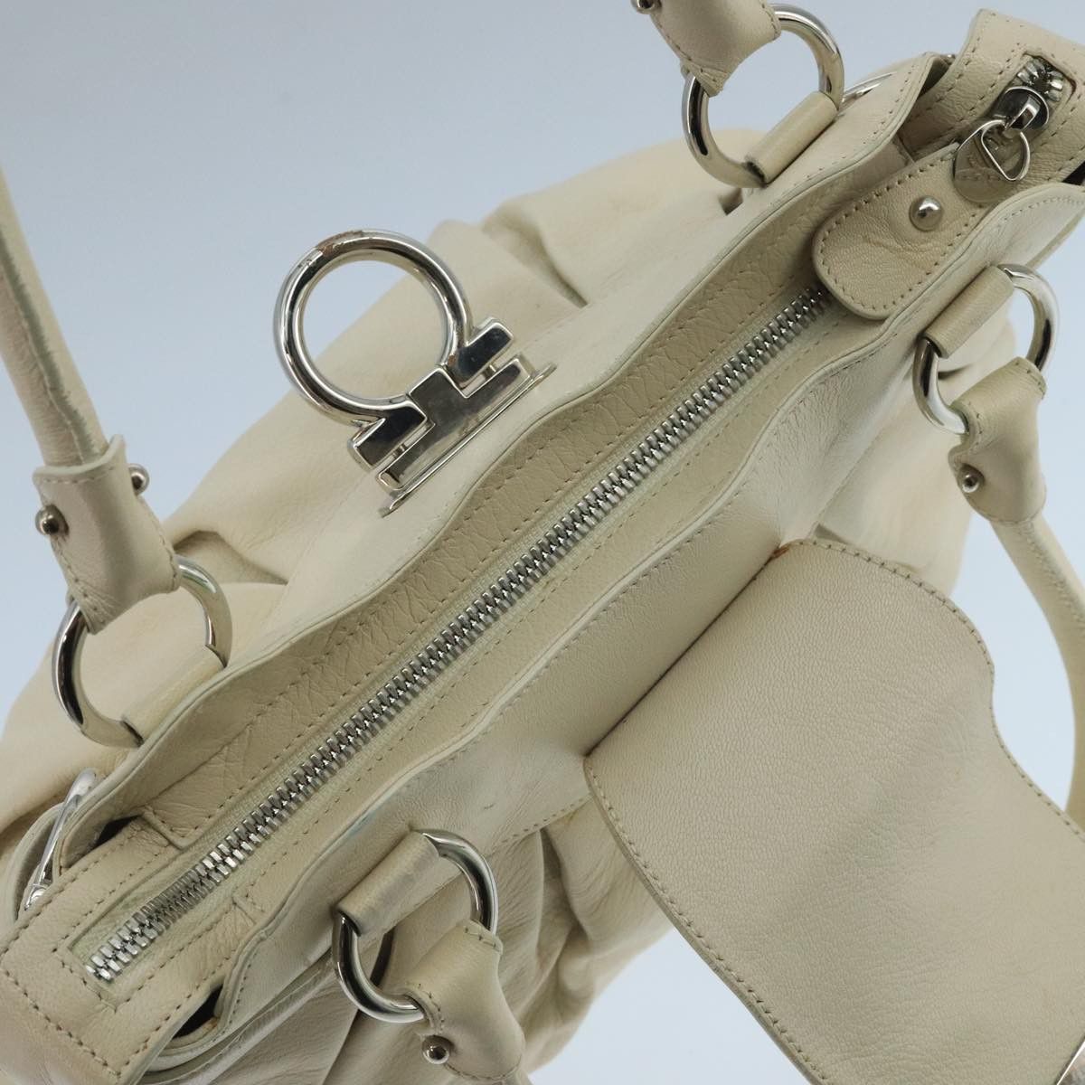 Salvatore Ferragamo Gancini White Leather Handbag (Pre-Owned) Size ONE SIZE - 14 Thumbnail