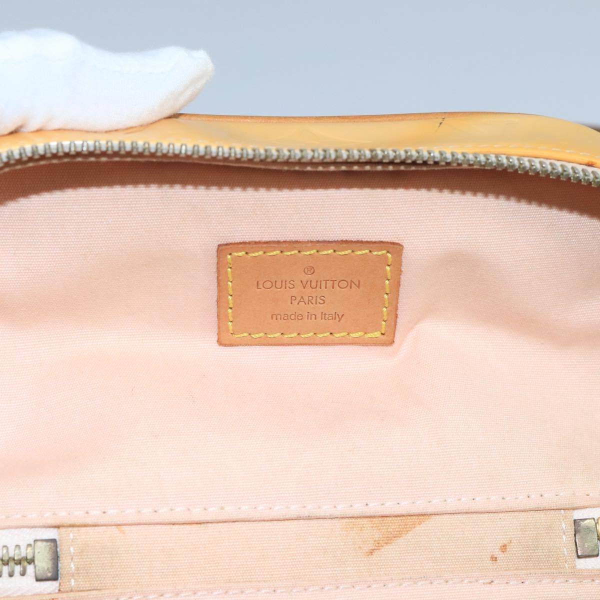 Louis Vuitton Sullivan Yellow Patent Leather Shoulder Bag (Pre-Owned) Size ONE SIZE - 18 Thumbnail