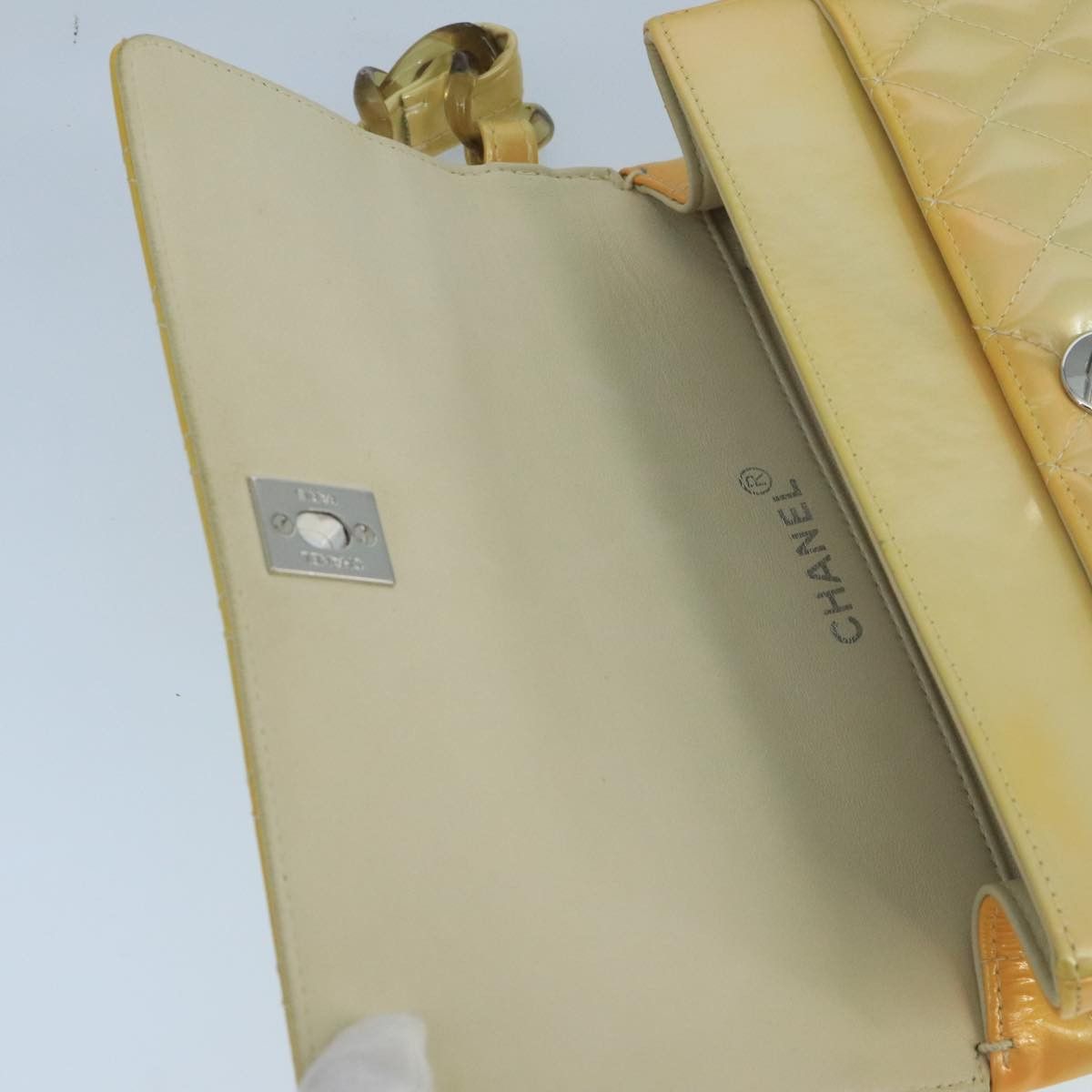 Chanel Single Flap Yellow Patent Leather Handbag (Pre-Owned) Size ONE SIZE - 20 Thumbnail