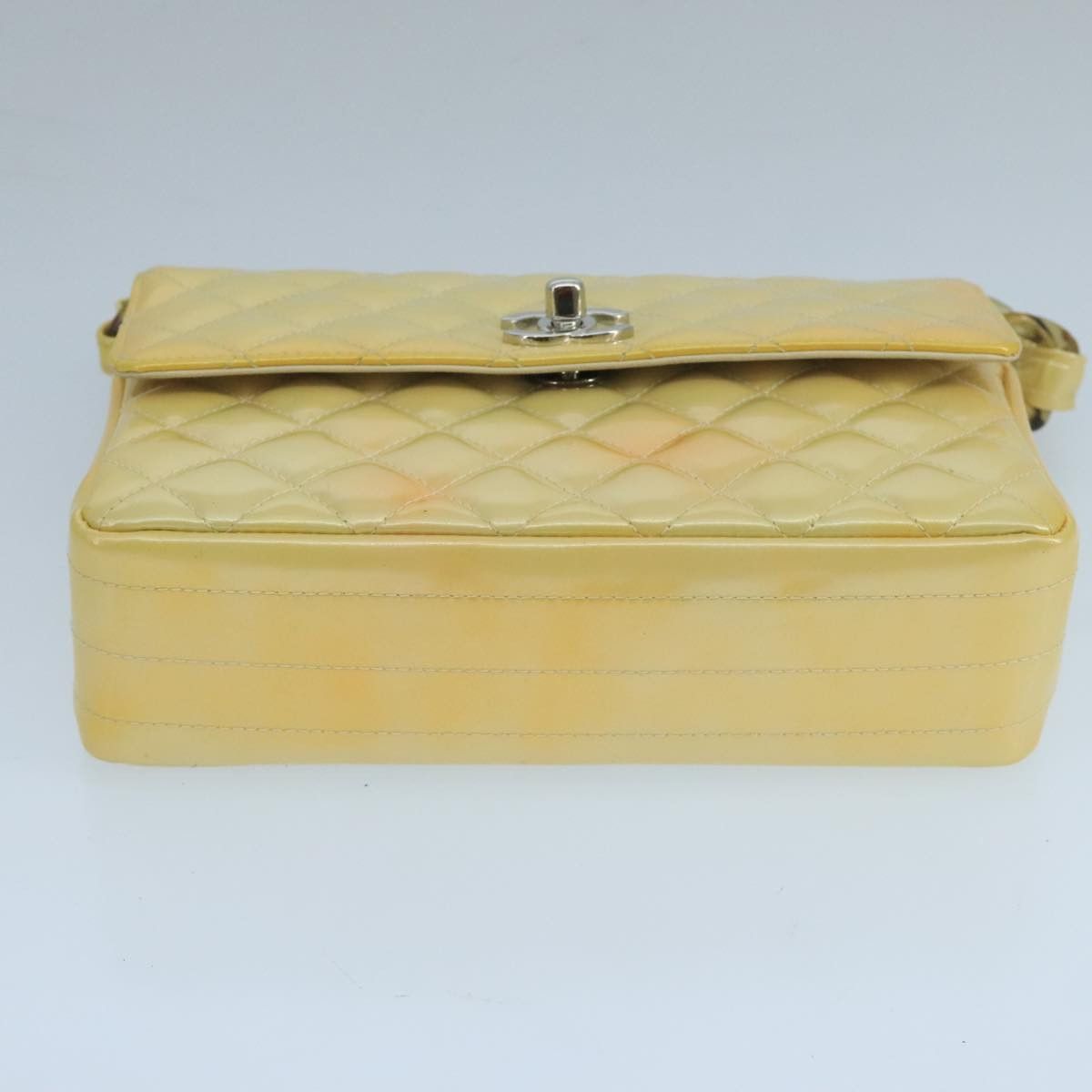 Chanel Single Flap Yellow Patent Leather Handbag (Pre-Owned) Size ONE SIZE - 19 Thumbnail