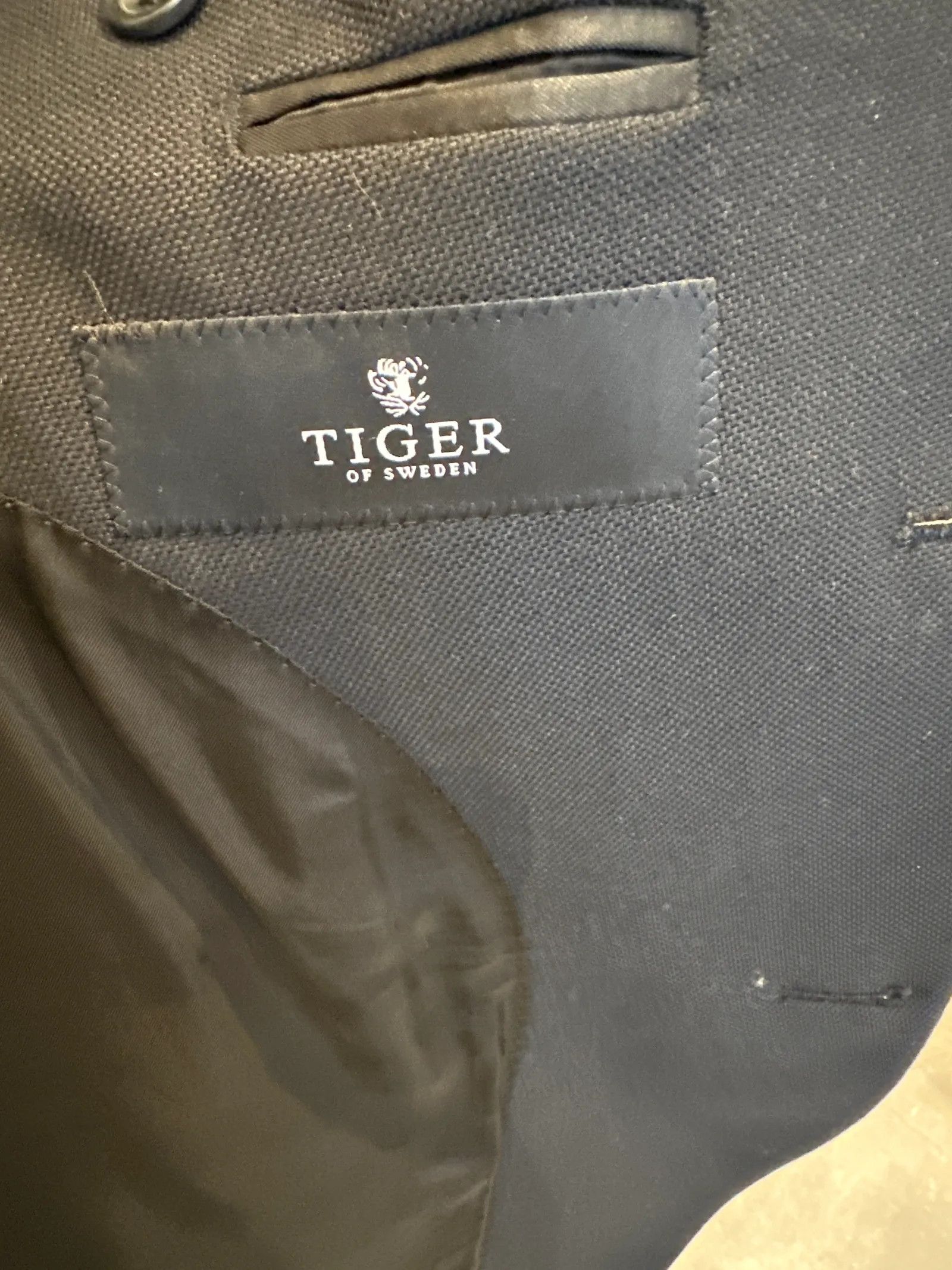 Tiger of Sweden Tiger of Sweden Evert Blazer Size 42R - 2 Thumbnail