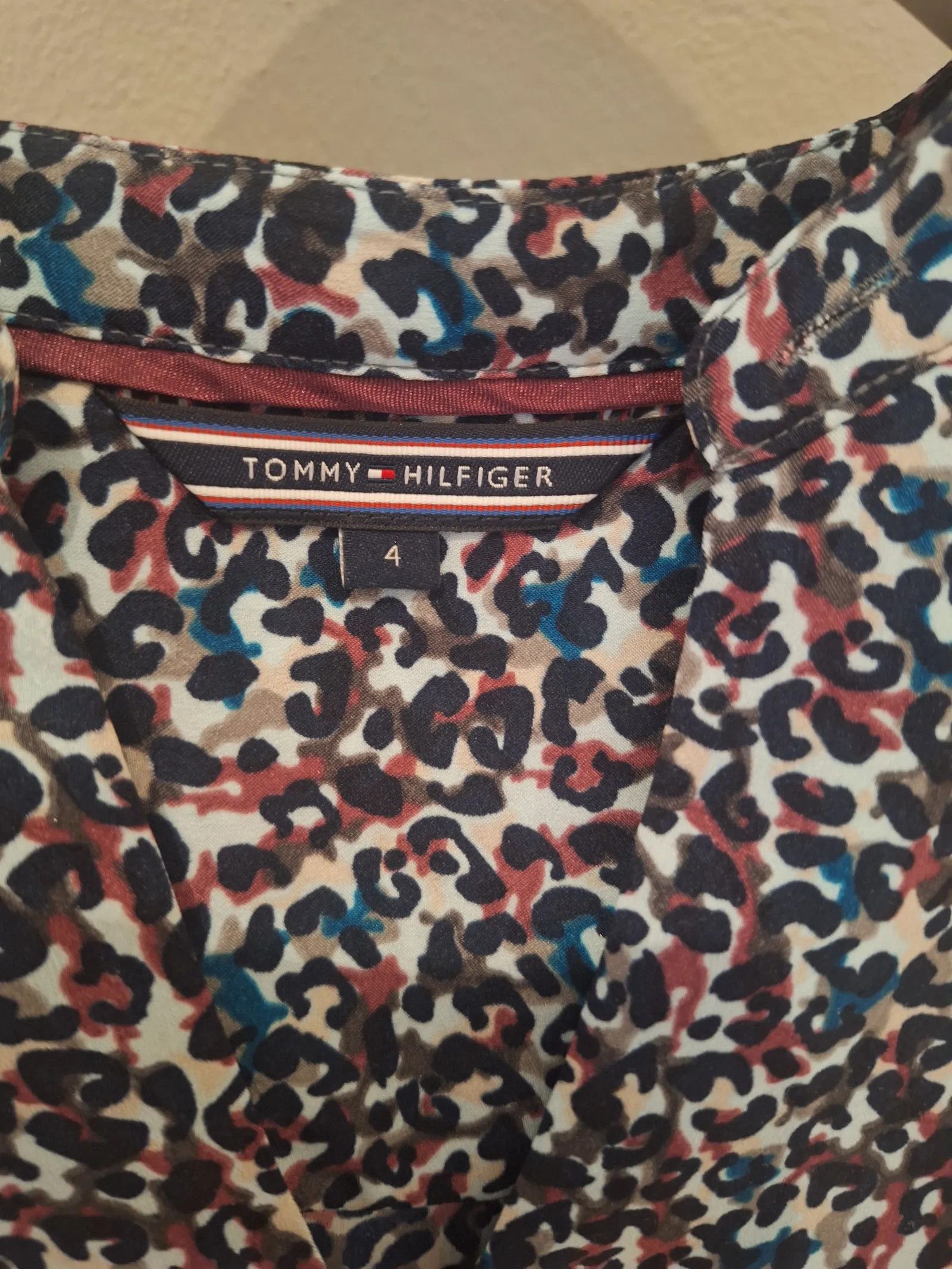 Tommy Hilfiger Tommy Hilfiger Blouse Size XS / US 0-2 / IT 36-38 - 2 Thumbnail