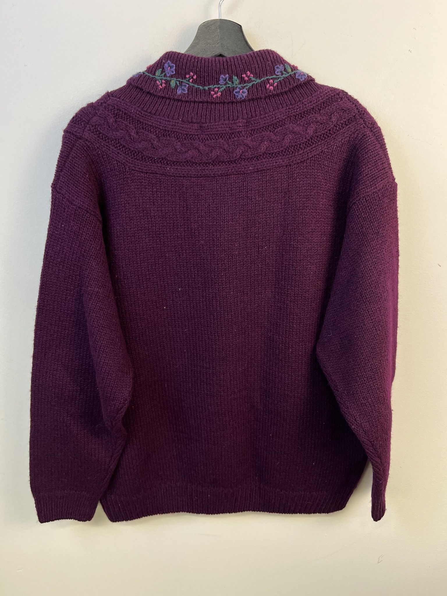 Other Vintage Knit Sweater 1990s Thick Knit Floral Cowichan Knit Sweater Eddie Bauer Sweater size L Size US L / EU 52-54 / 3 - 3 Thumbnail