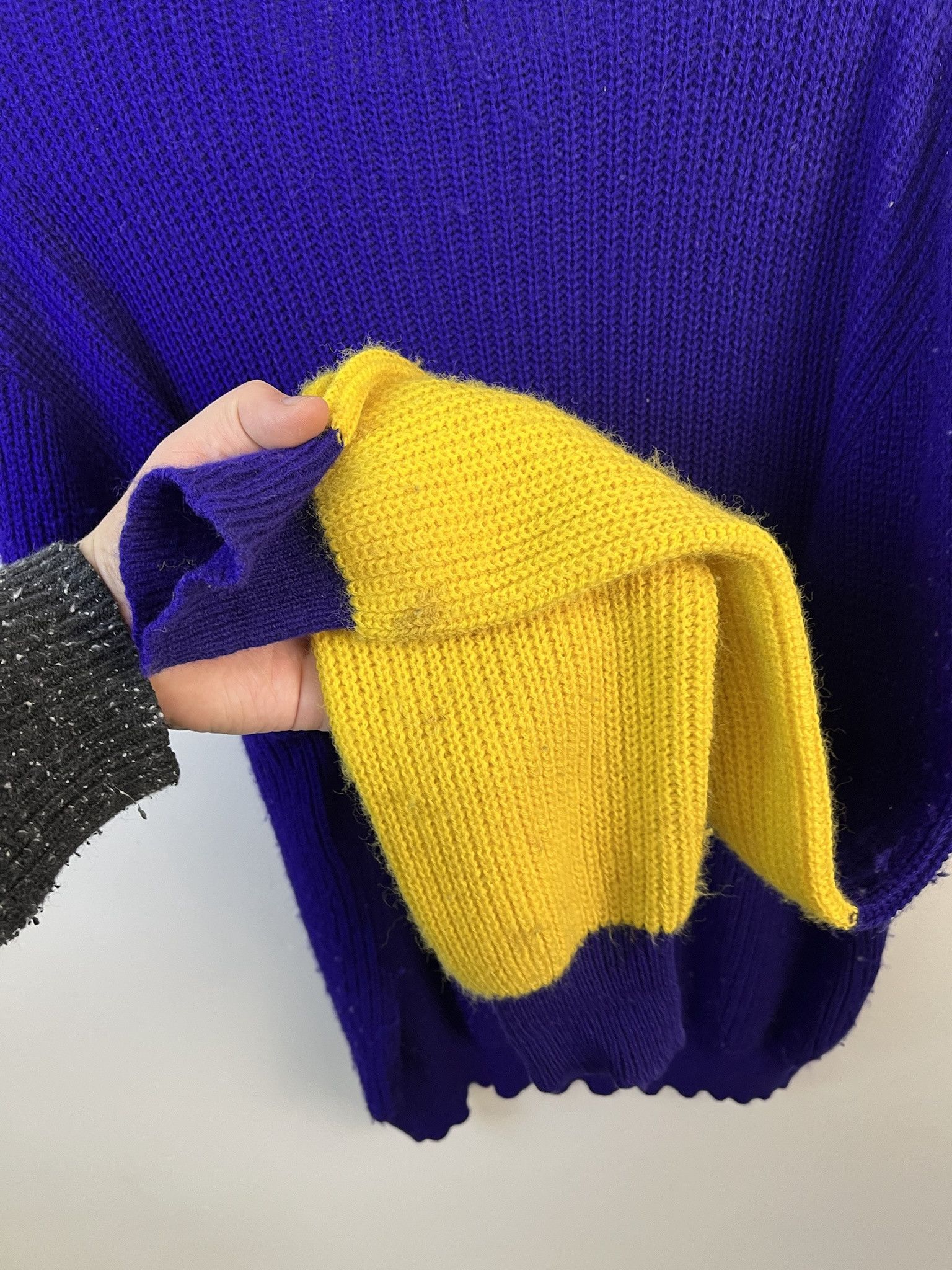 NFL Vintage Knit Sweater 1990s Thick Knit Minnesota Vikings Embroidered Knit Sweater Size XL Size US XL / EU 56 / 4 - 5 Thumbnail