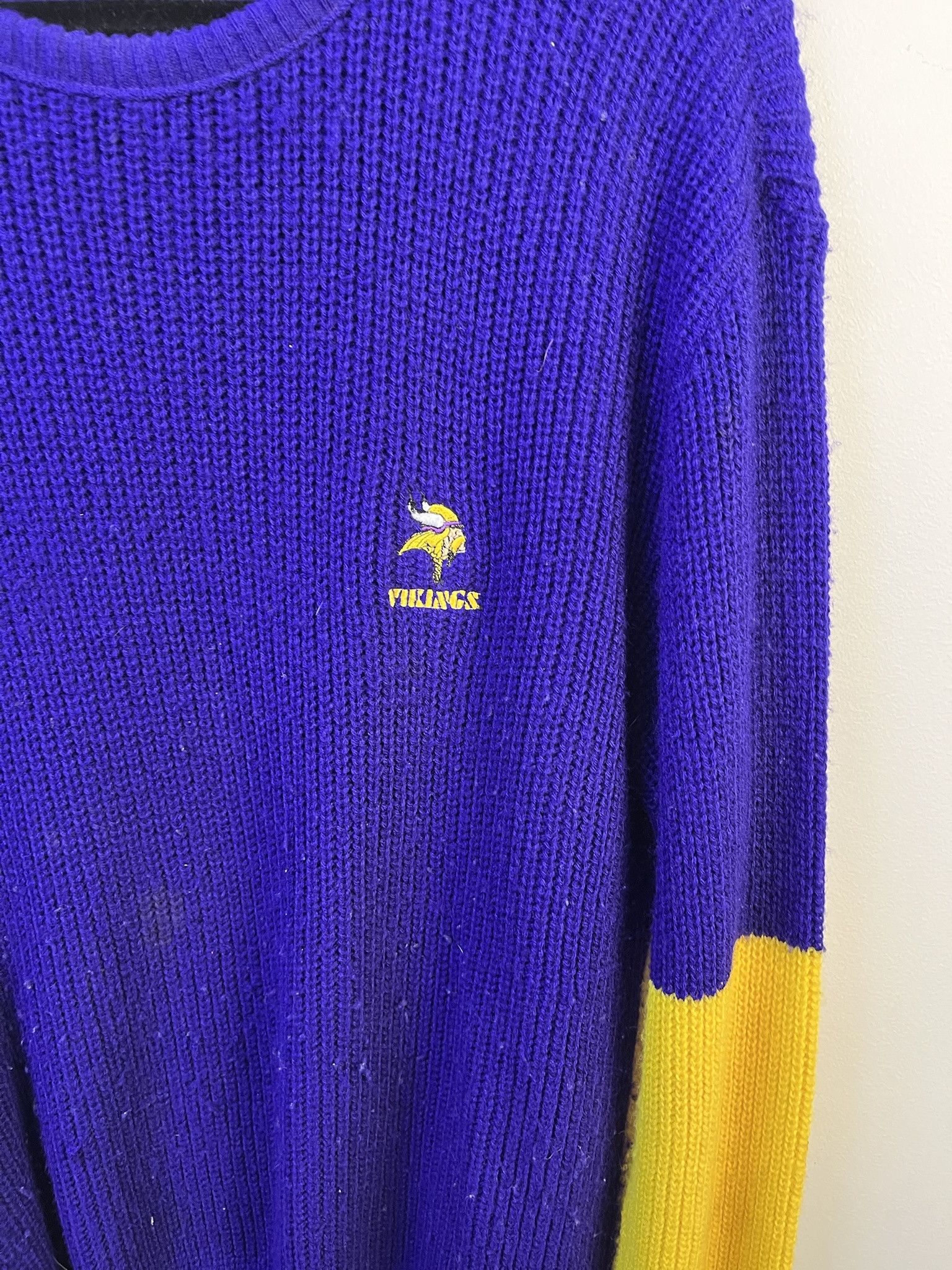 NFL Vintage Knit Sweater 1990s Thick Knit Minnesota Vikings Embroidered Knit Sweater Size XL Size US XL / EU 56 / 4 - 3 Thumbnail