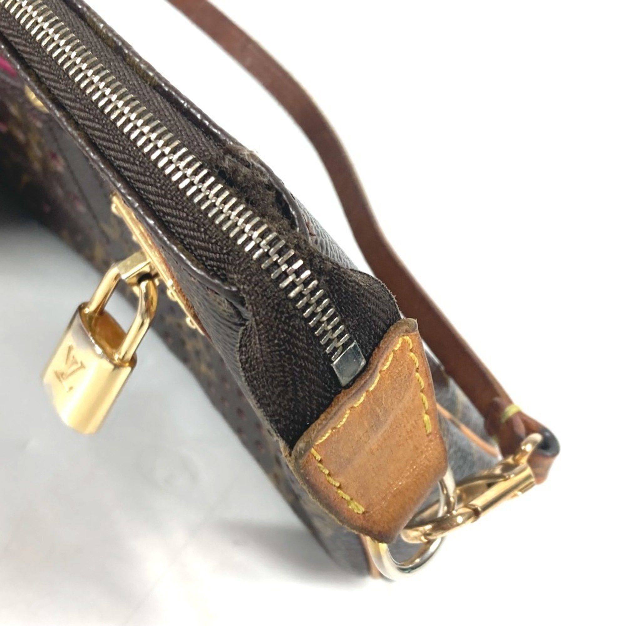 Louis Vuitton Louis Vuitton Pochette Accessoire clutch Size ONE SIZE - 11 Thumbnail