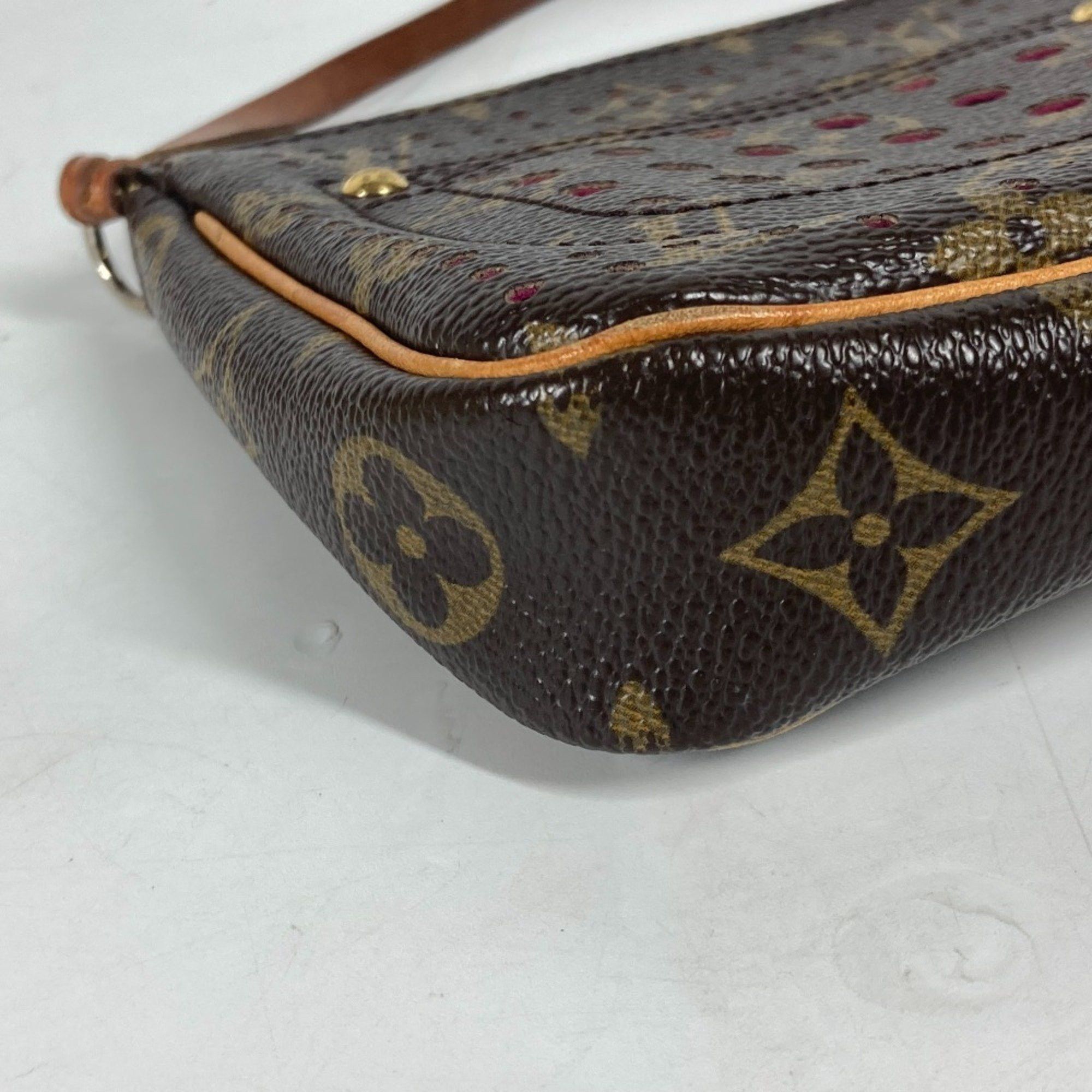 Louis Vuitton Louis Vuitton Pochette Accessoire clutch Size ONE SIZE - 7 Thumbnail