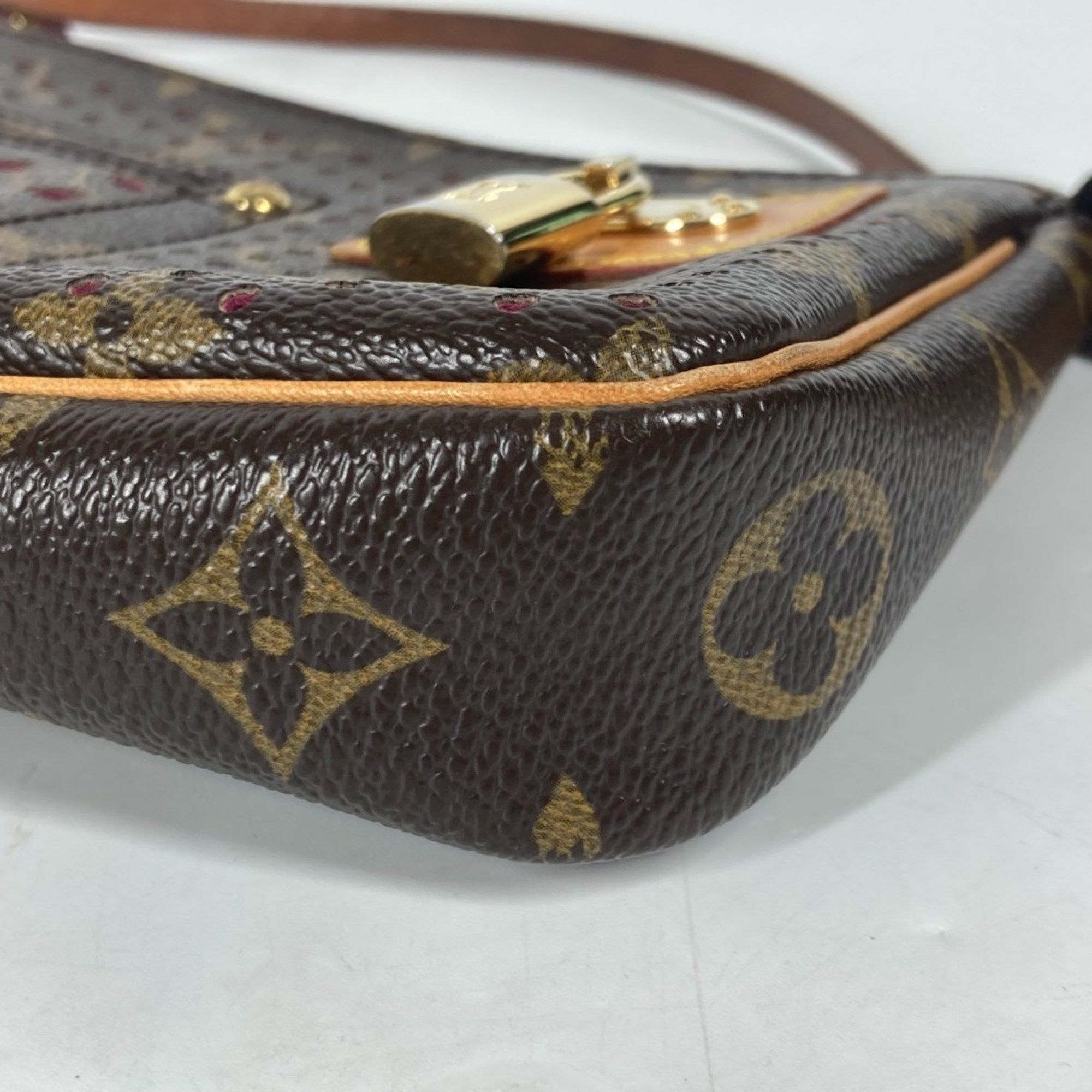 Louis Vuitton Louis Vuitton Pochette Accessoire clutch Size ONE SIZE - 6 Thumbnail