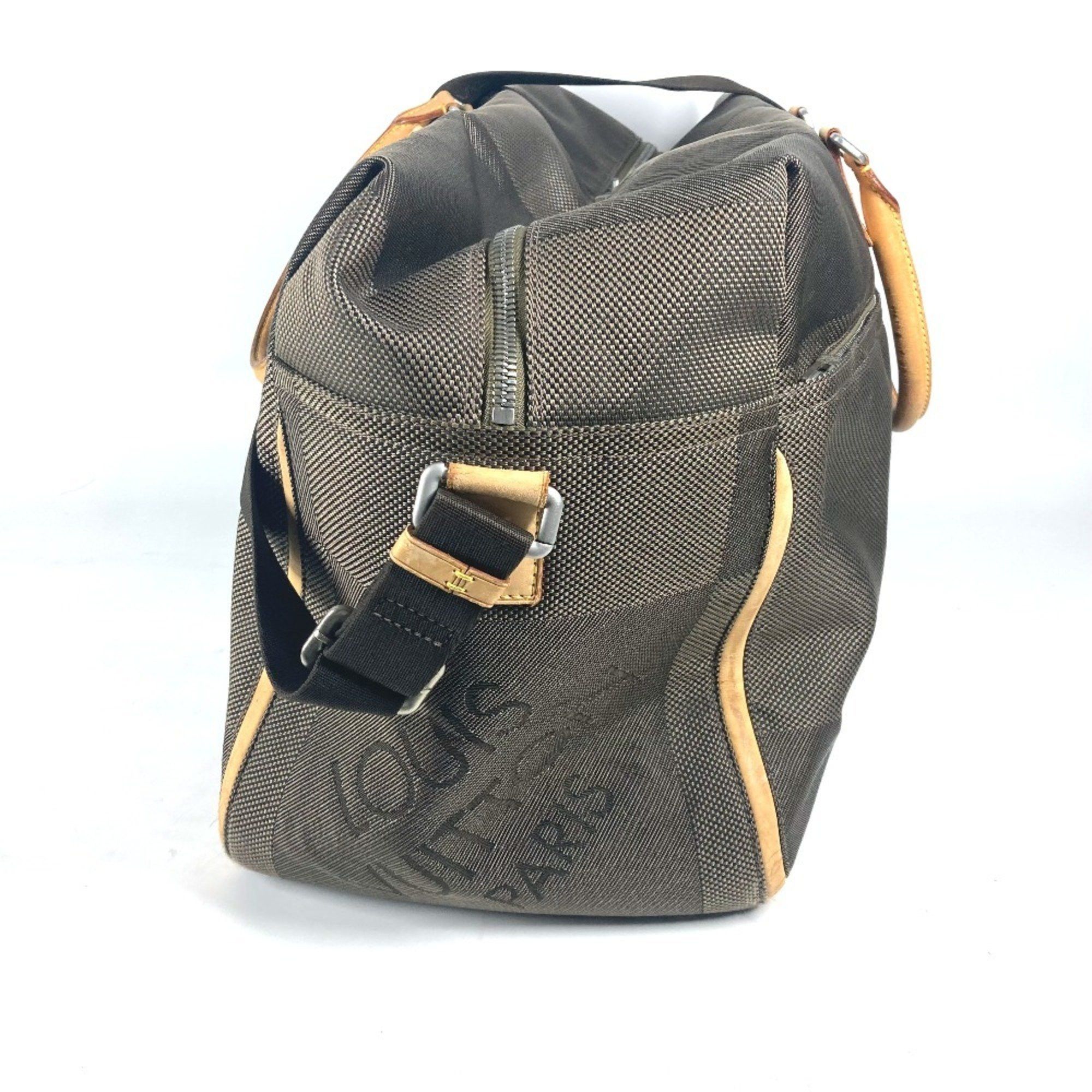 Louis Vuitton Louis Vuitton travel Size ONE SIZE - 3 Thumbnail