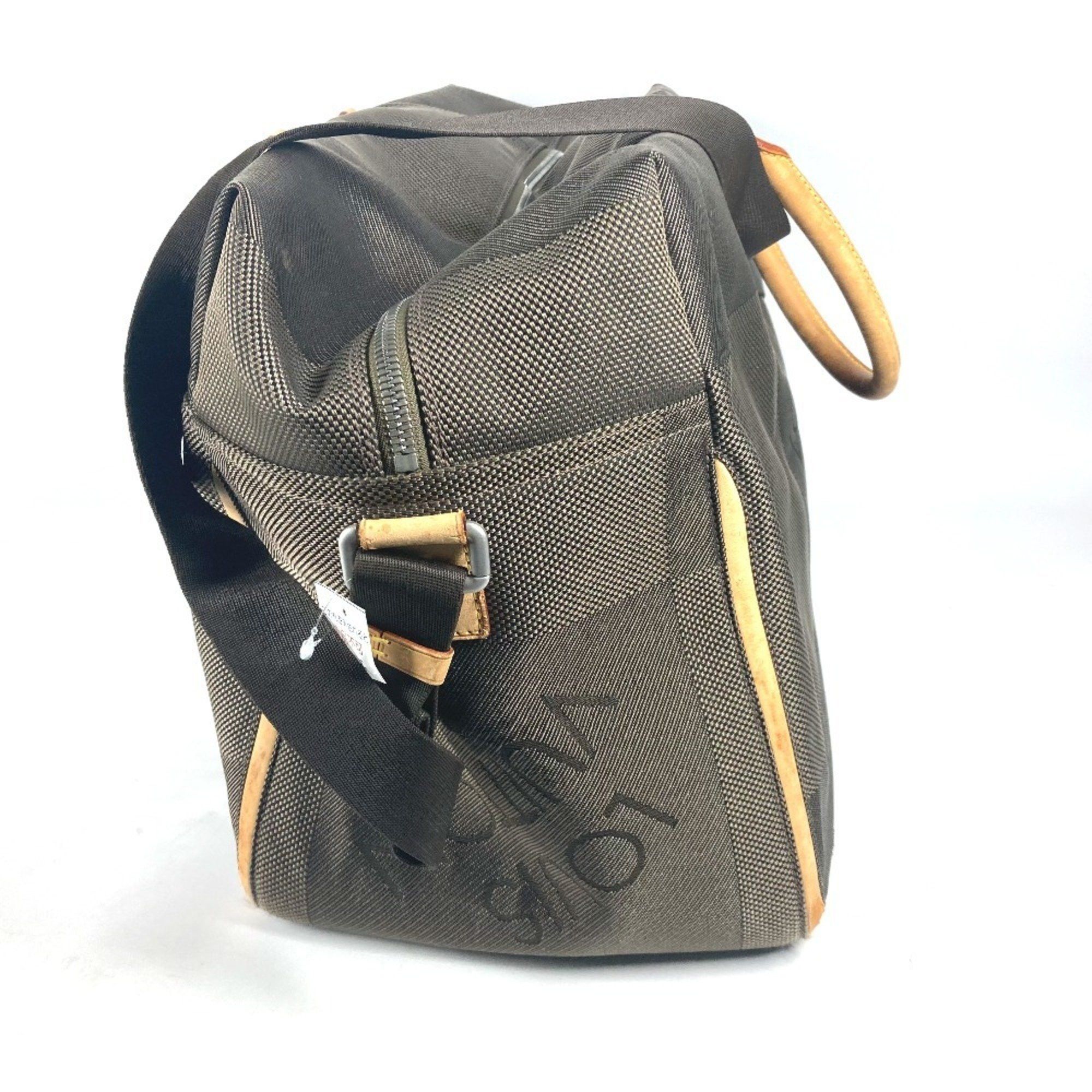Louis Vuitton Louis Vuitton travel Size ONE SIZE - 4 Thumbnail